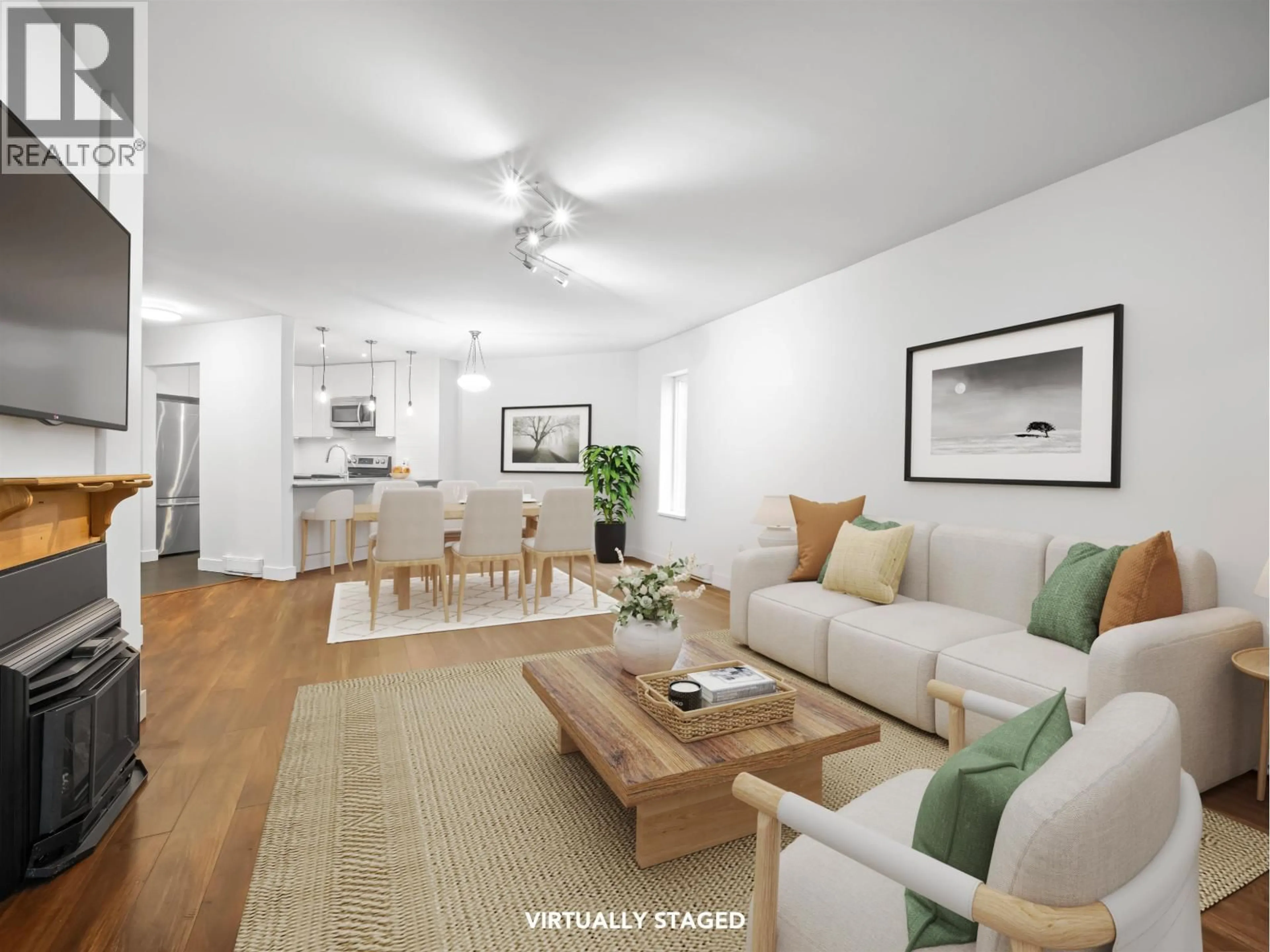 Living room with furniture, unknown for 105 - 3191 MOUNTAIN HIGHWAY, North Vancouver British Columbia V7K2H4