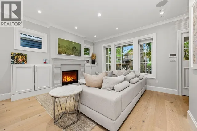 1242 23RD AVENUE, Vancouver 4