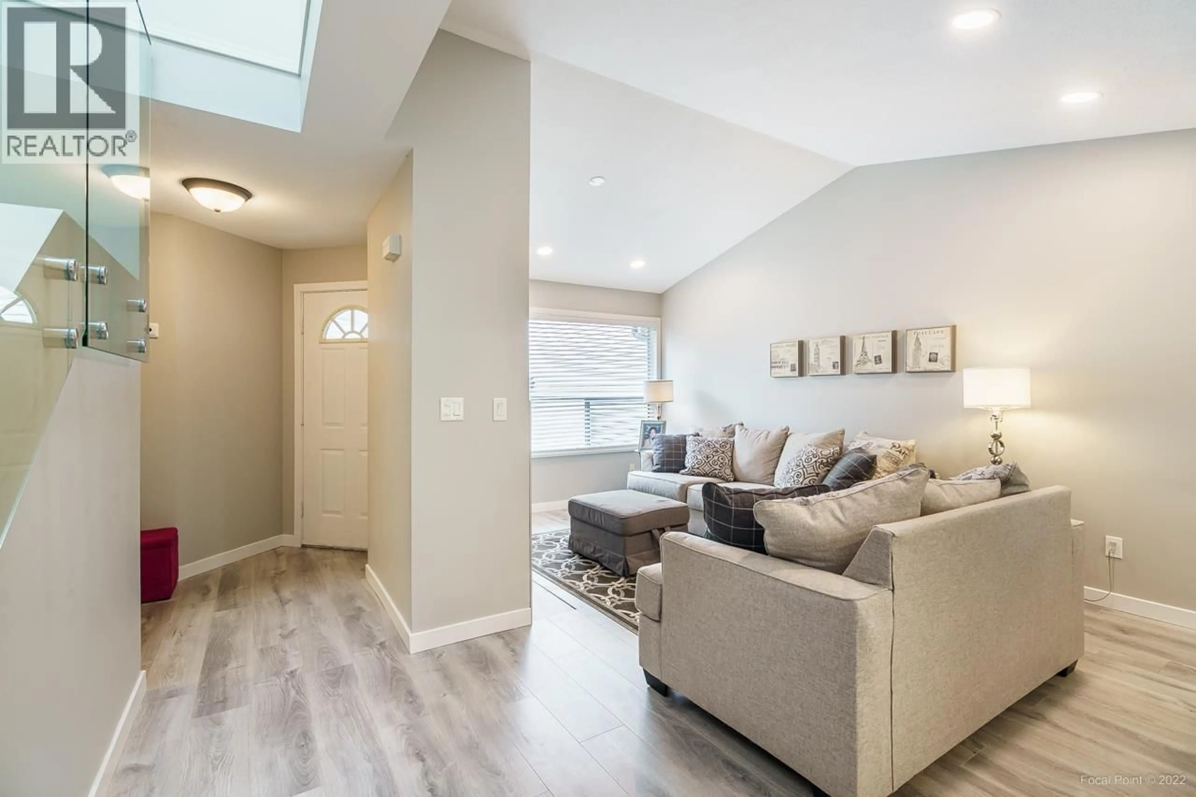 Living room with furniture, unknown for 22 - 23151 HANEY, Maple Ridge British Columbia V2X0S5