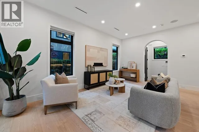 5038 GRANVILLE STREET, Vancouver 5
