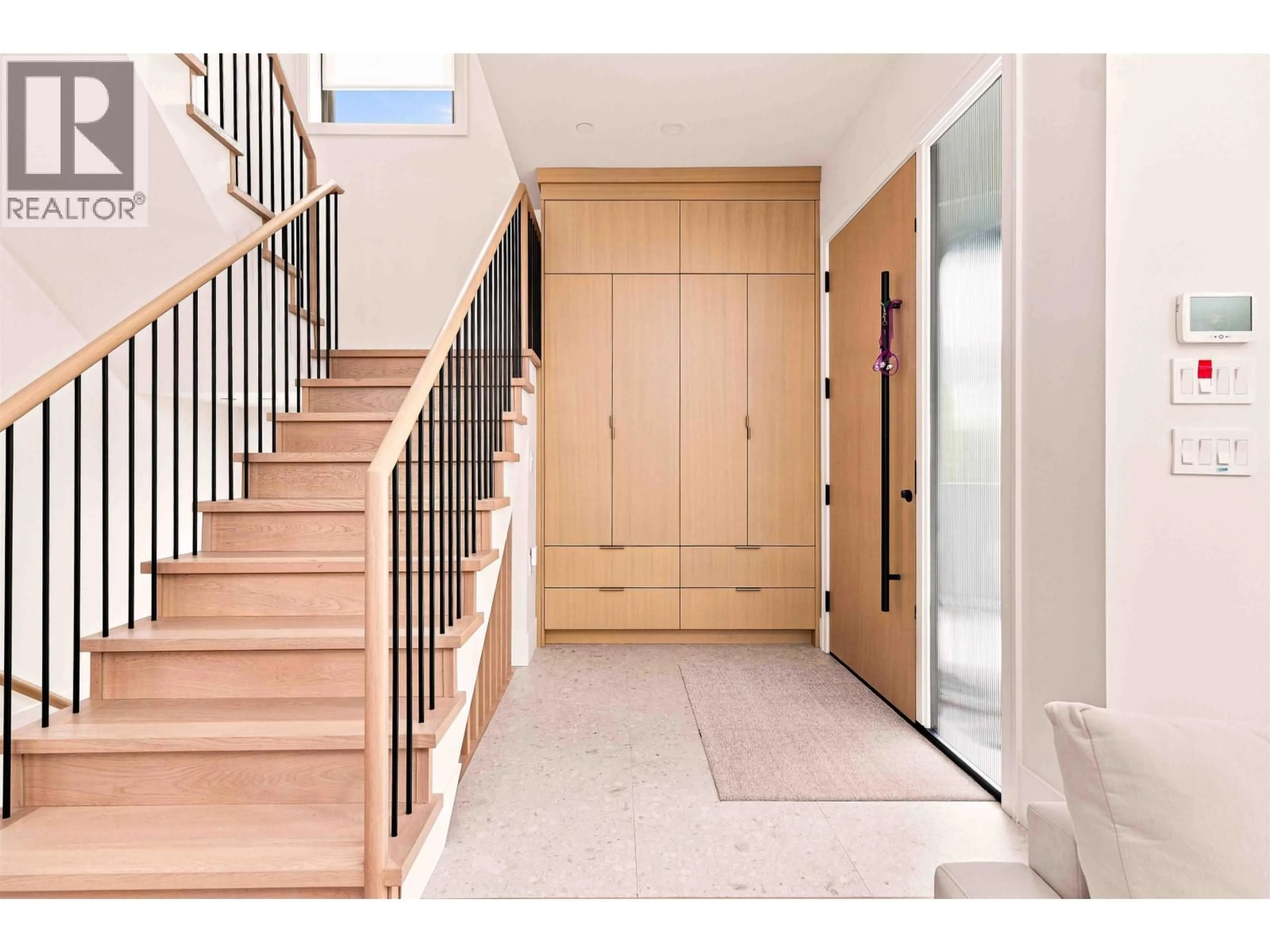 Indoor entryway for 6408 VINE STREET, Vancouver British Columbia V6M4B1