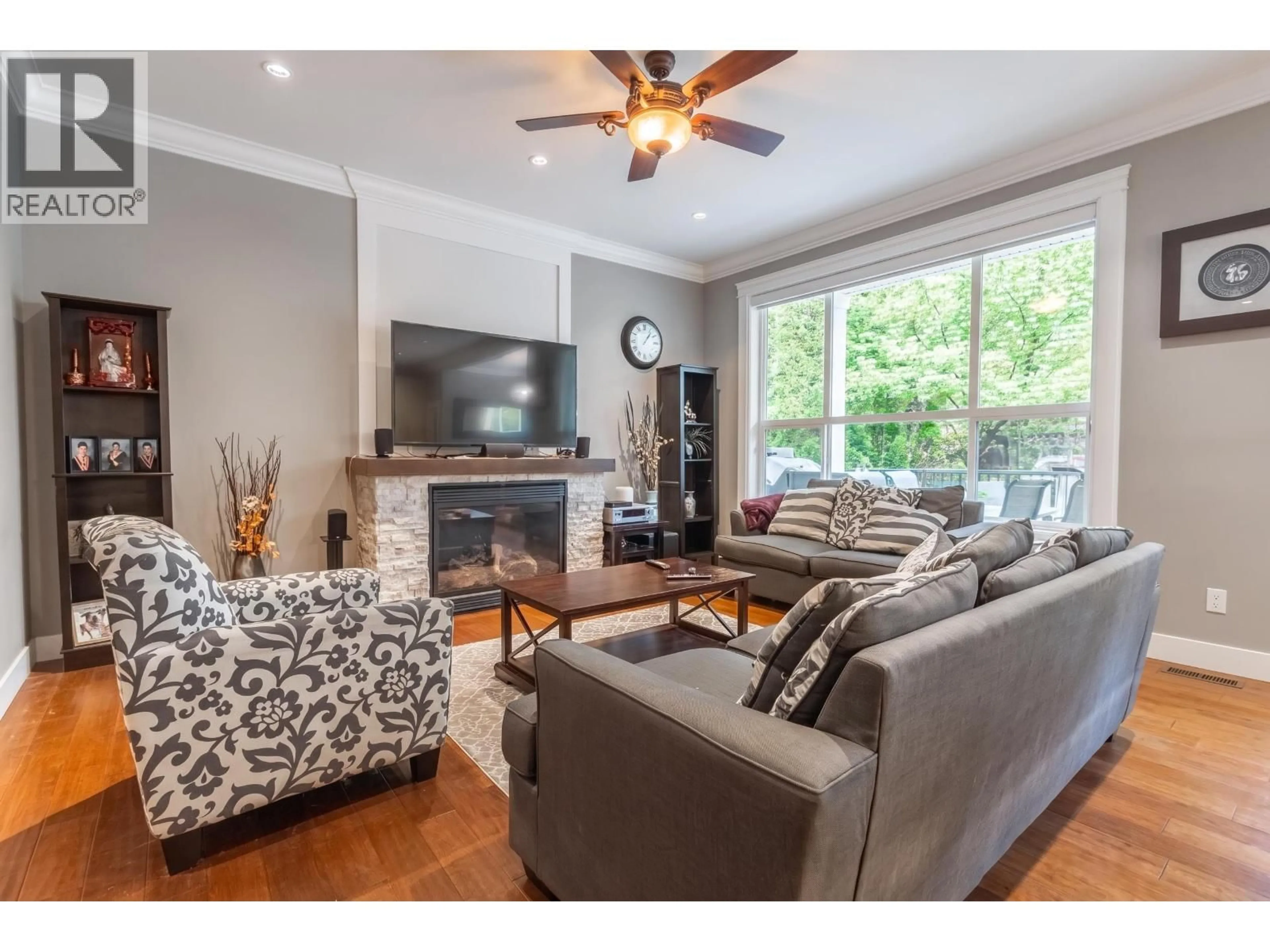 Living room with furniture, wood/laminate floor for 3383 GISLASON AVENUE, Coquitlam British Columbia V3E0C5