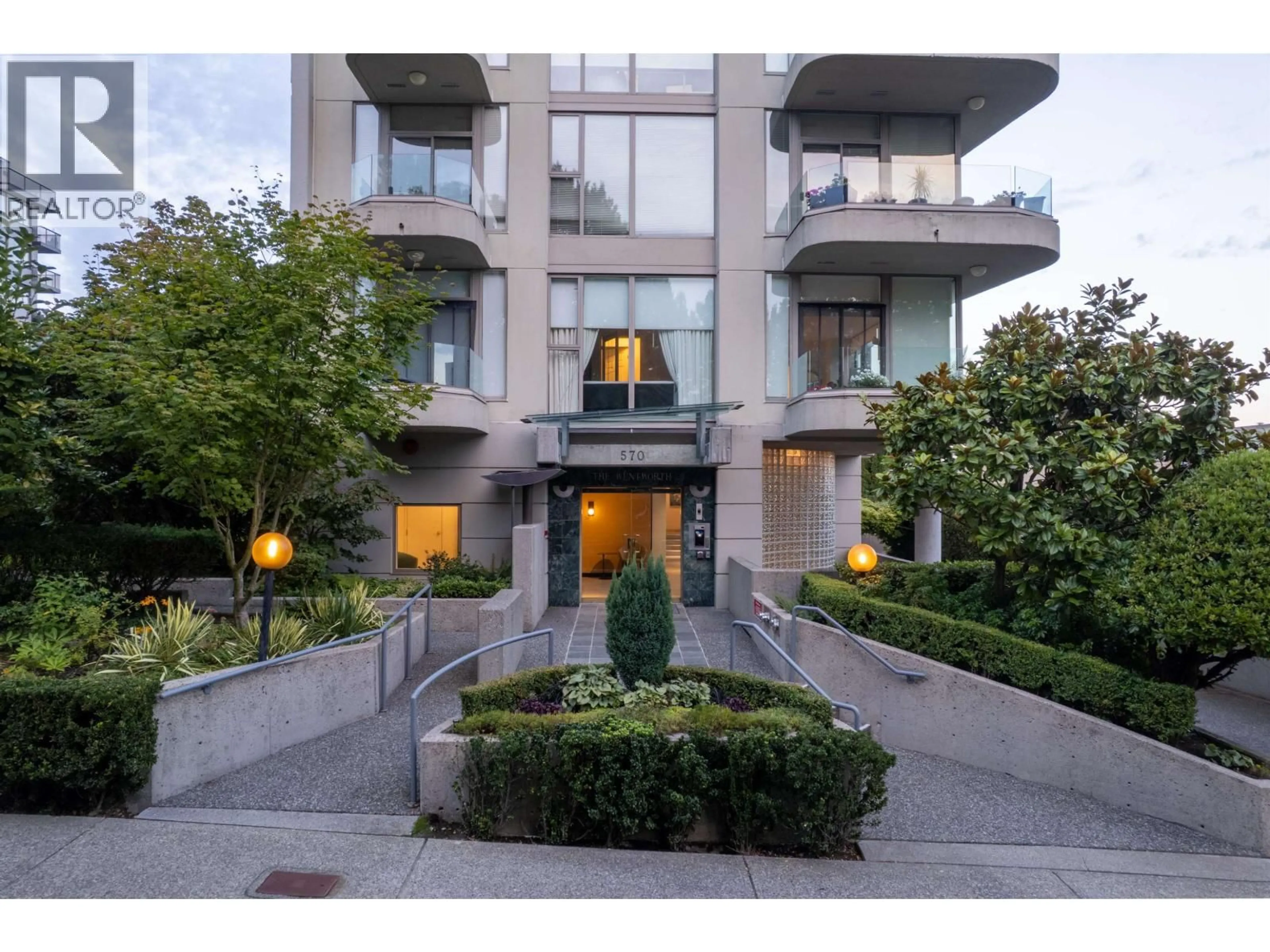 Unknown for 502 - 570 18TH STREET, West Vancouver British Columbia V7V3V7