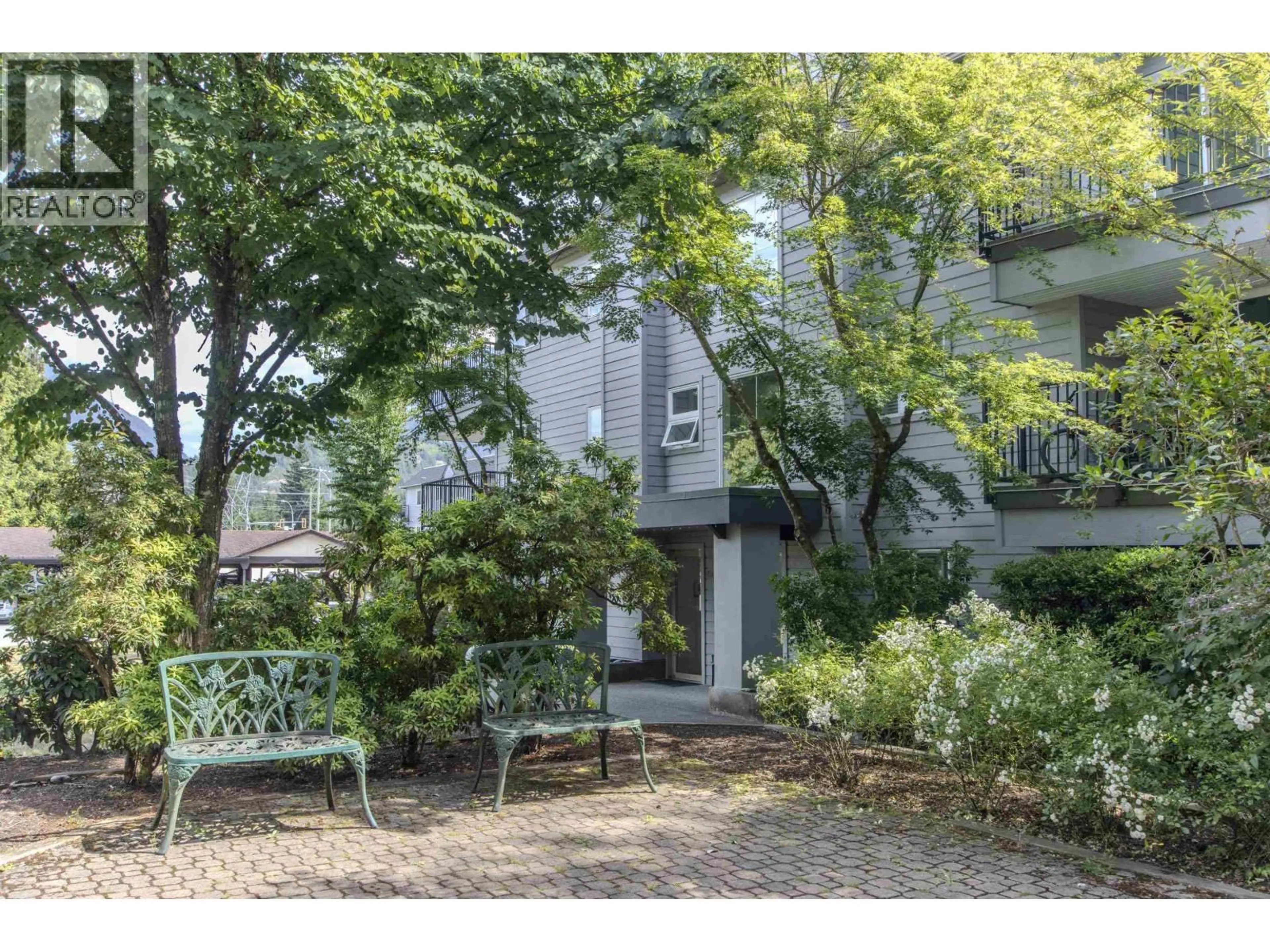 Patio, street for C308 - 40140 WILLOW CRESCENT, Squamish British Columbia V8B0M1