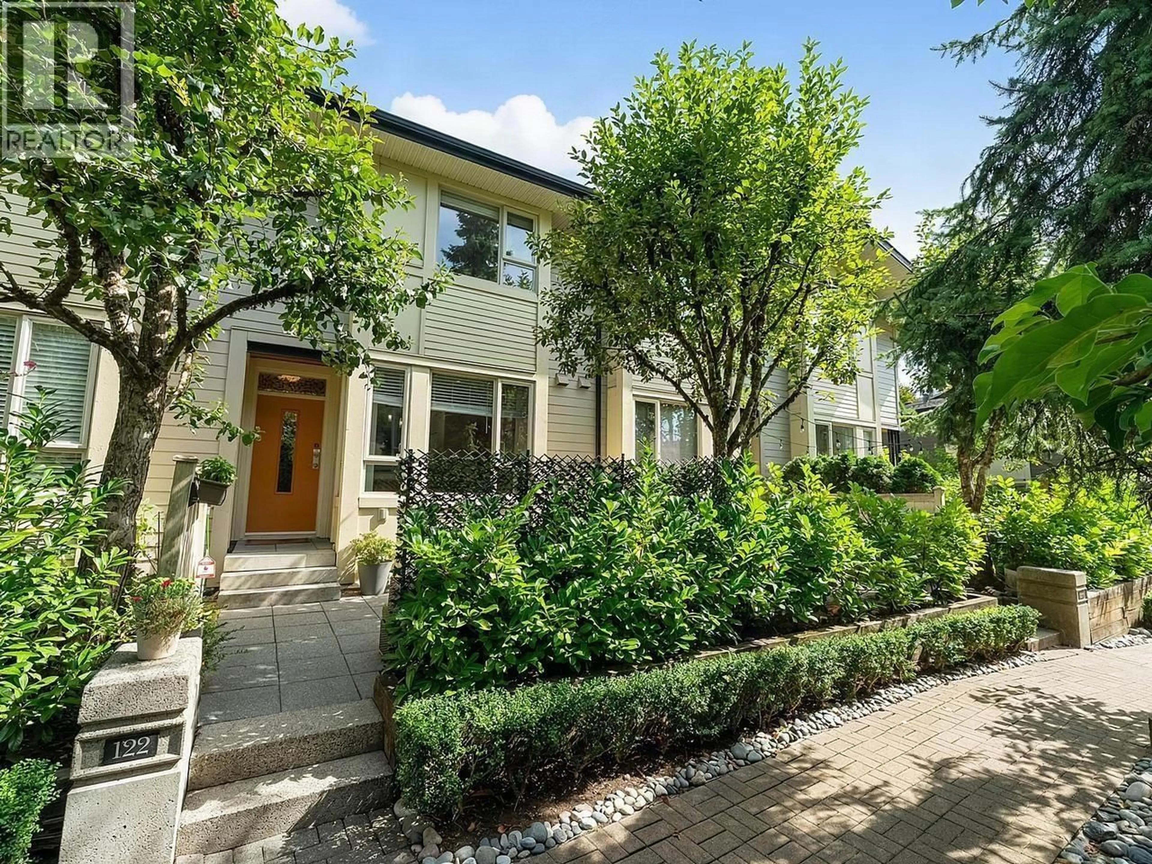 A pic from outside/outdoor area/front of a property/back of a property/a pic from drone, street for 122 - 9229 UNIVERSITY CRESCENT, Burnaby British Columbia V5A4Z2