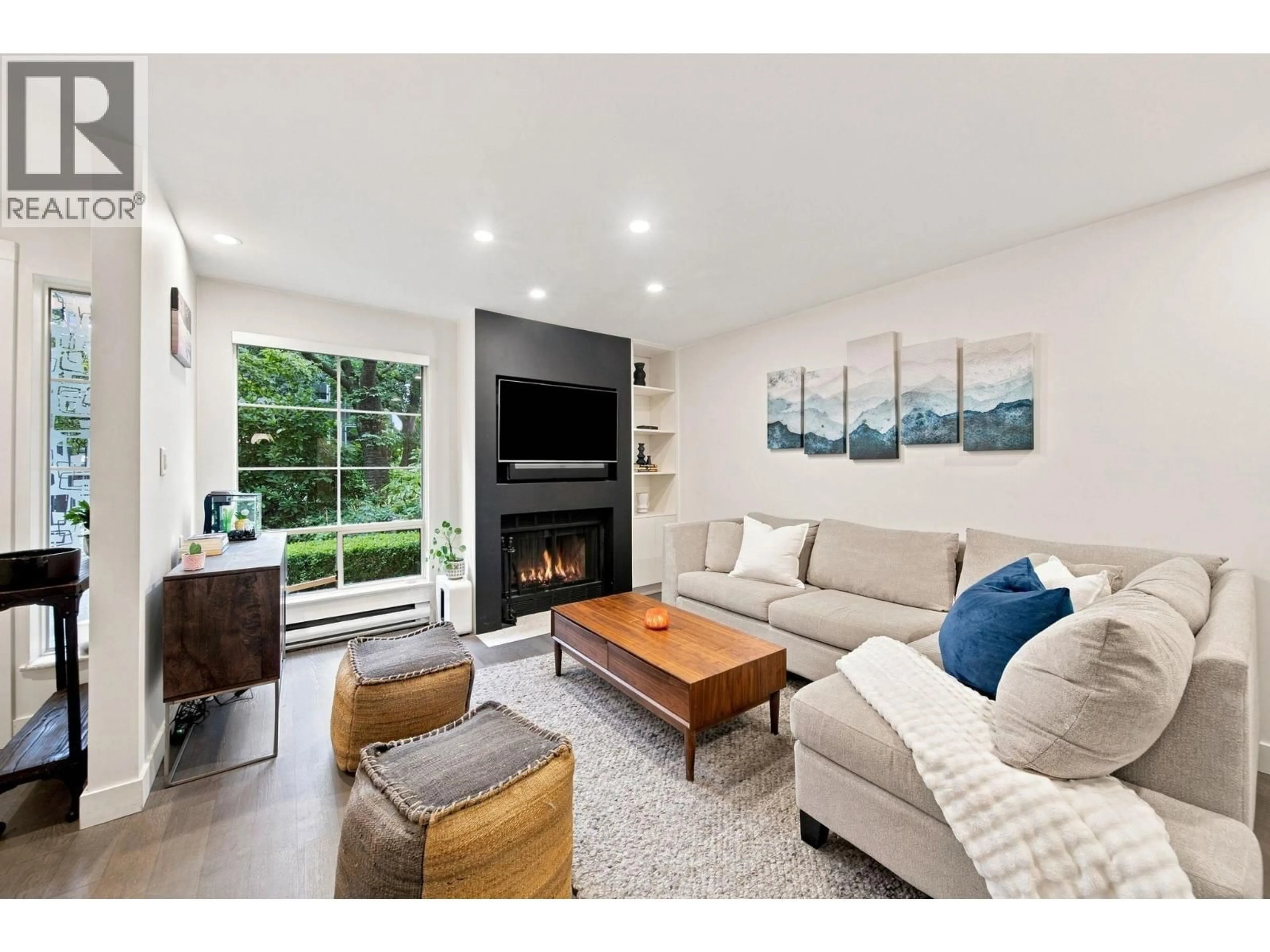Living room with furniture, unknown for 3062 WILLOW STREET, Vancouver British Columbia V5Z3P3