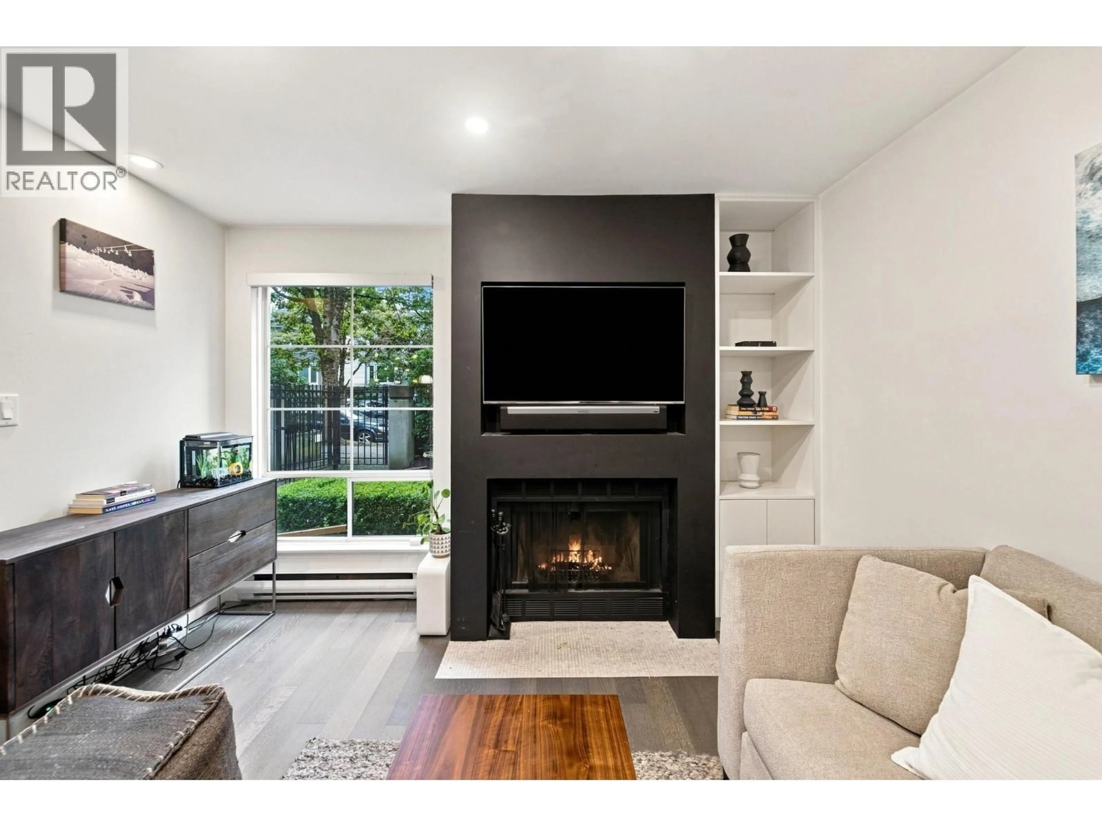Living room with furniture, unknown for 3062 WILLOW STREET, Vancouver British Columbia V5Z3P3