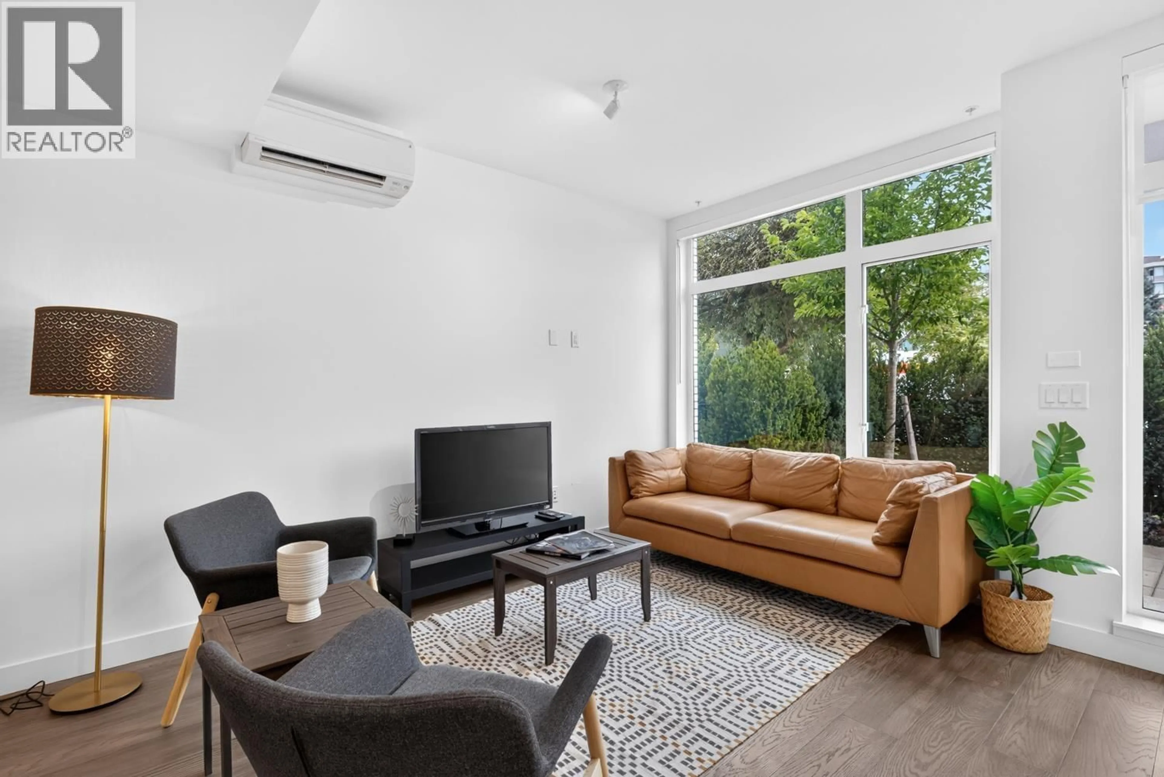 Living room with furniture, unknown for 561 29TH AVENUE, Vancouver British Columbia V5Z2H8