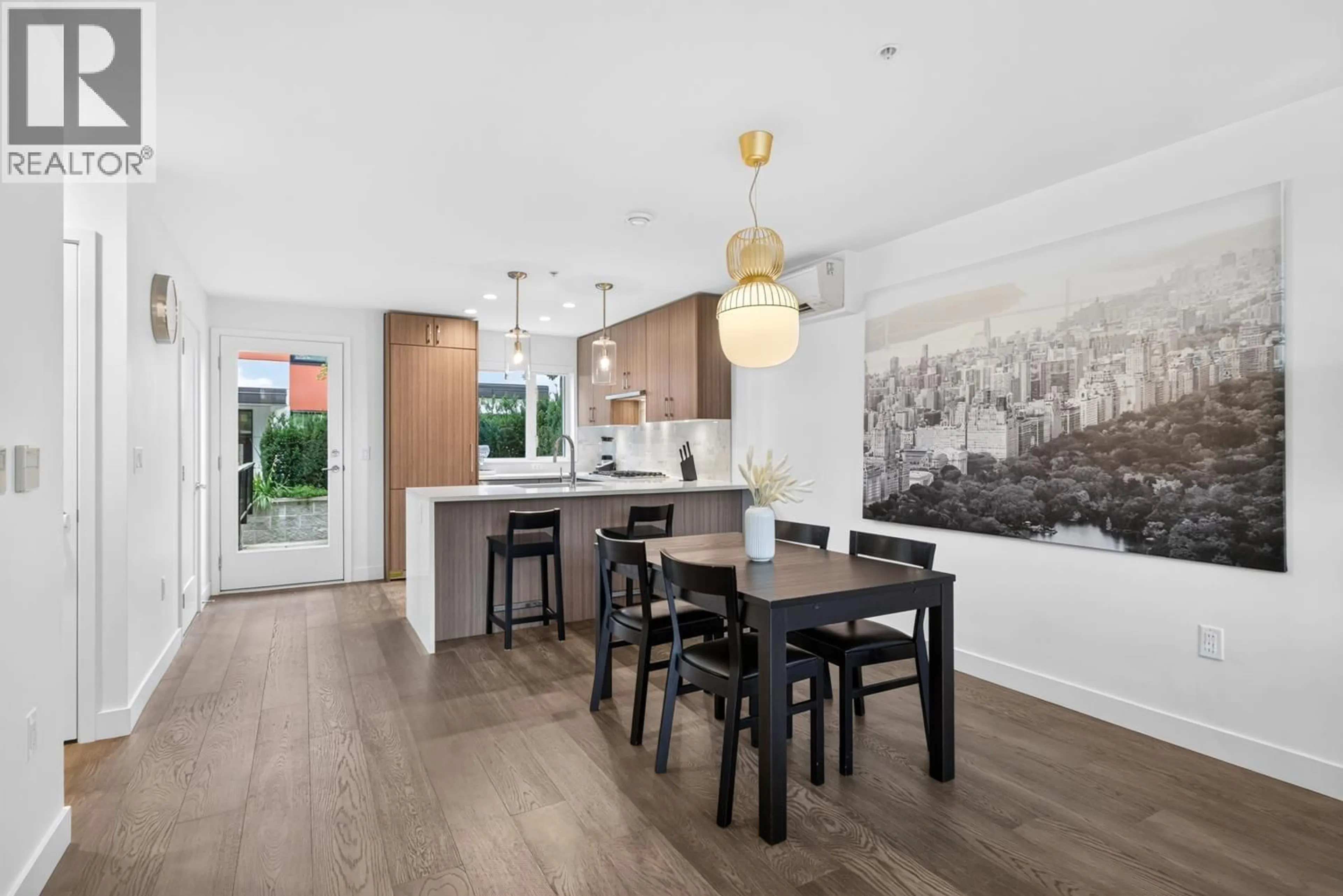 Open concept kitchen, wood/laminate floor for 561 29TH AVENUE, Vancouver British Columbia V5Z2H8