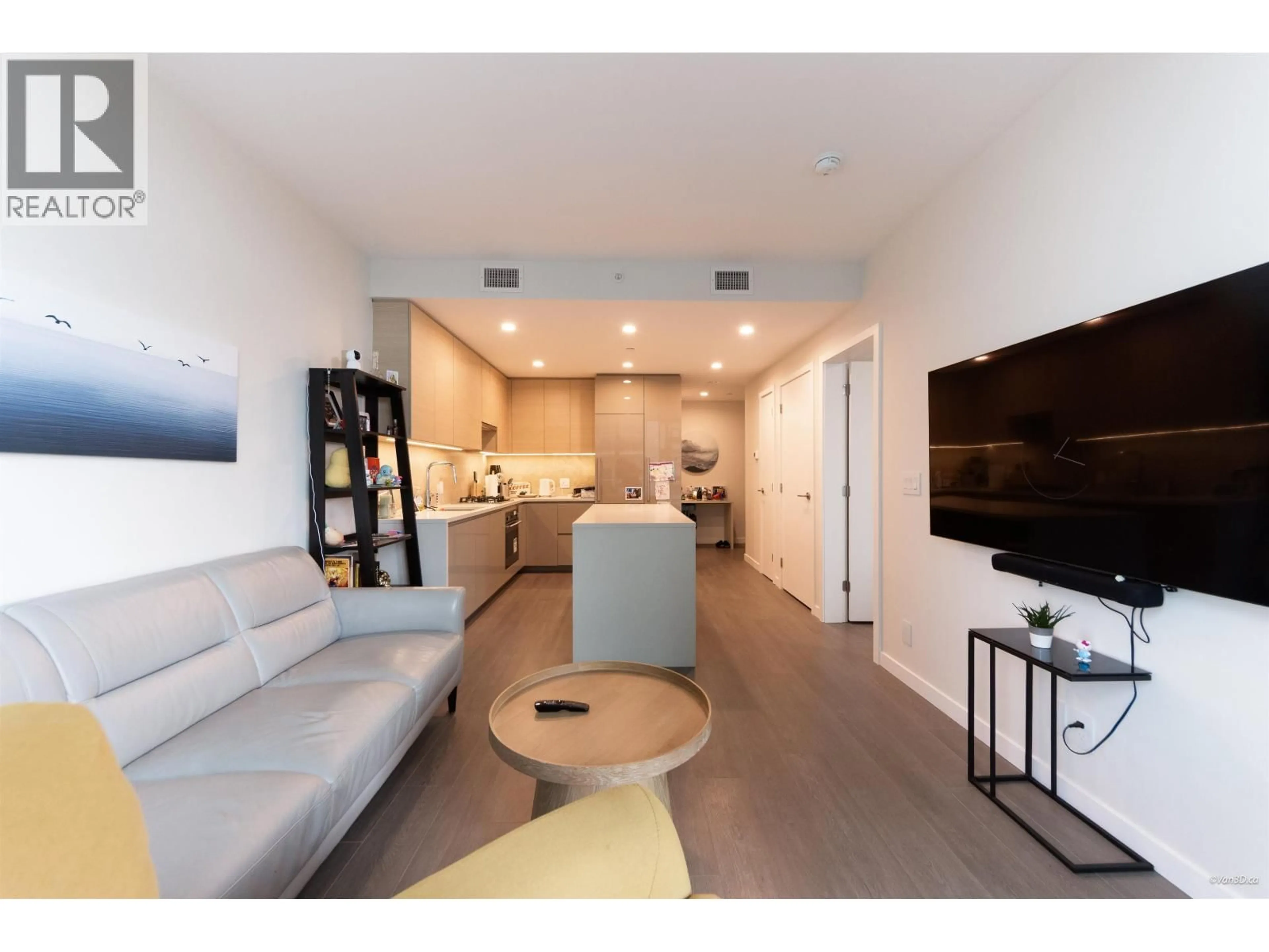 Living room with furniture, unknown for 3012 - 2108 GILMORE AVENUE, Burnaby British Columbia V5C0N8