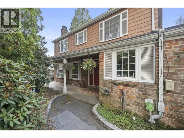 416 FAIRWAY STREET, Coquitlam 2