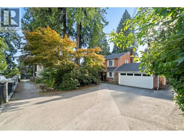 416 FAIRWAY STREET, Coquitlam 4