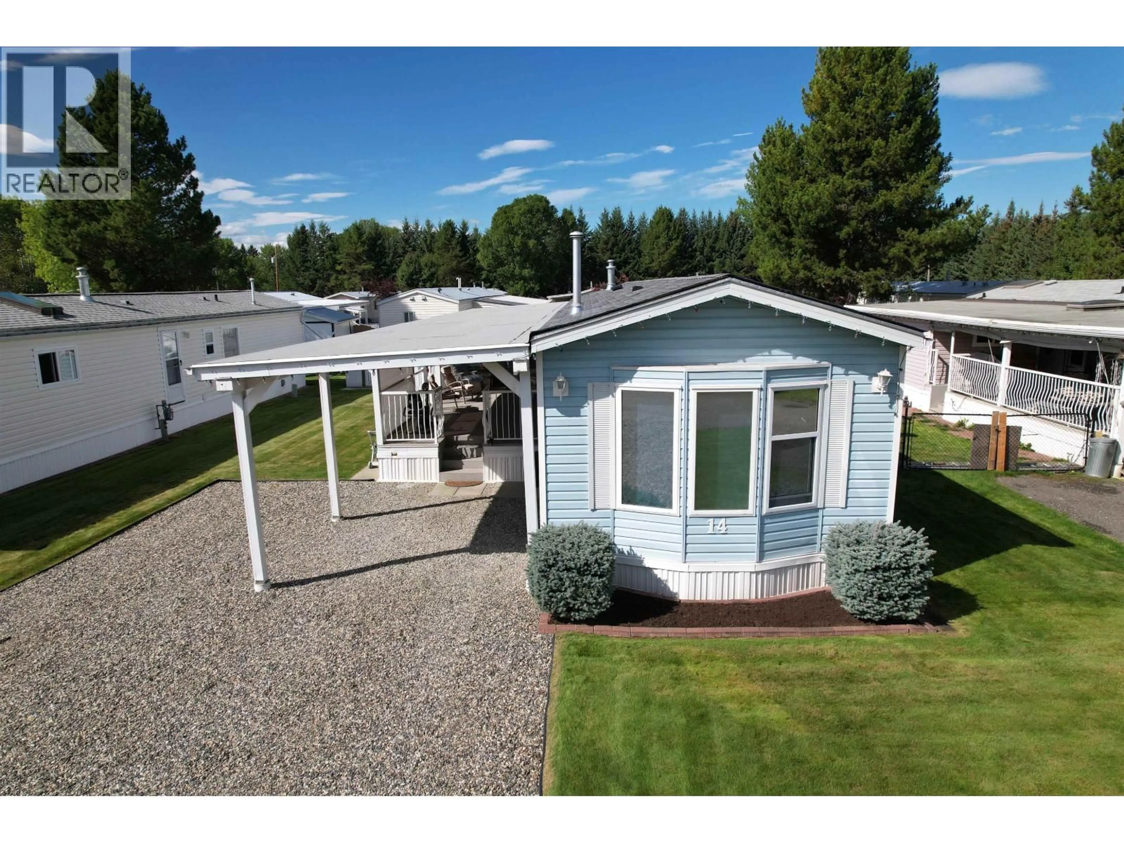 A pic from outside/outdoor area/front of a property/back of a property/a pic from drone, water/lake/river/ocean view for 14 - 2650 RICHARDSON ROAD, Quesnel British Columbia V2J4R7