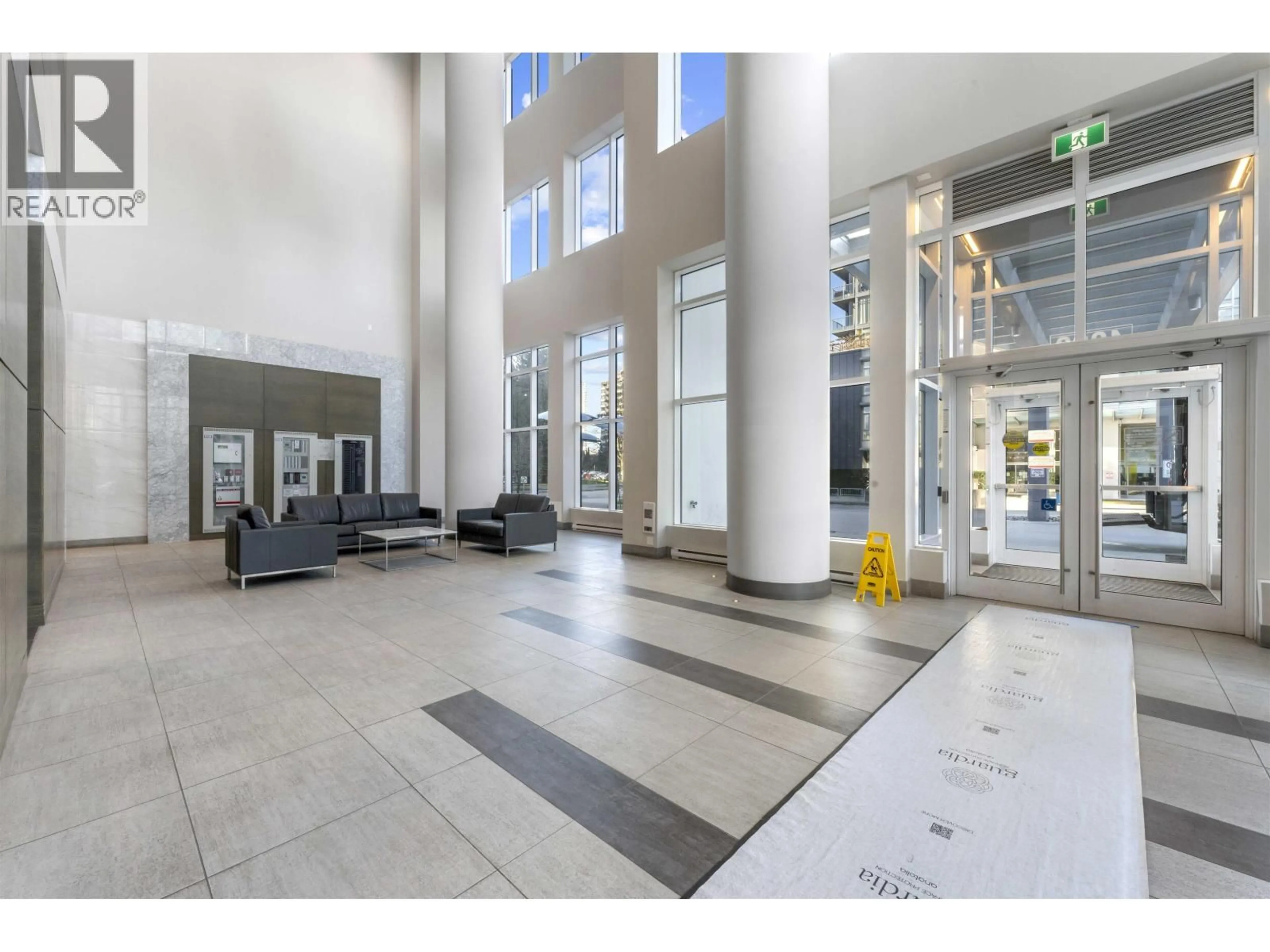 Lobby for 3705 - 4900 LENNOX LANE, Burnaby British Columbia V5H0G9