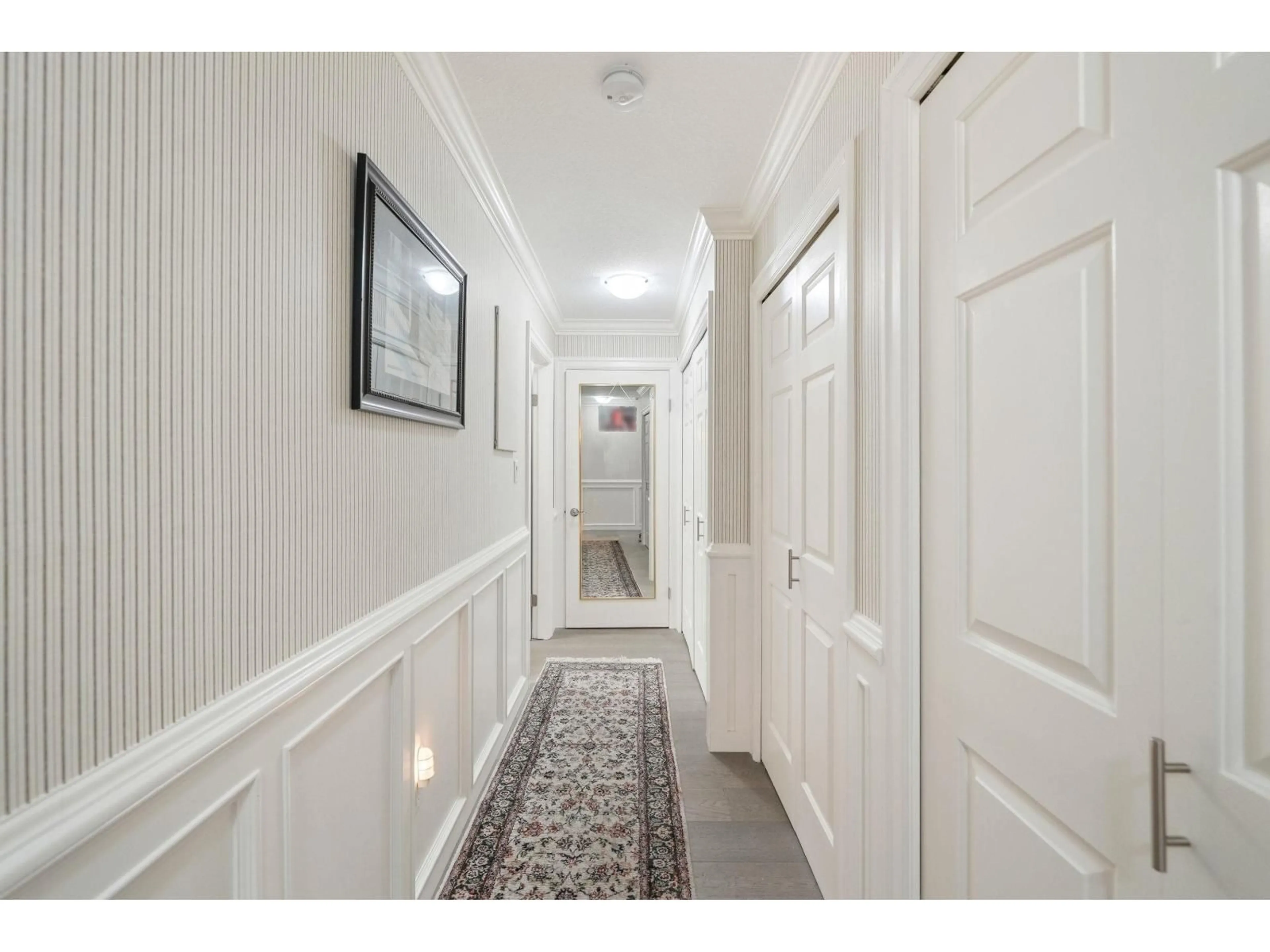 Indoor entryway for 307 - 1459 BLACKWOOD STREET, White Rock British Columbia V4B2Y8