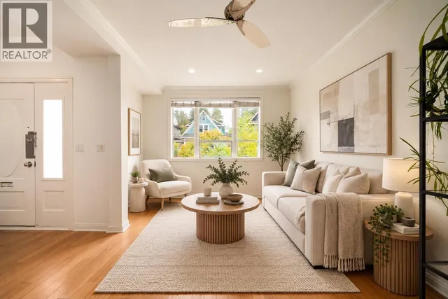 2537 WOODLAND DRIVE, Vancouver 5