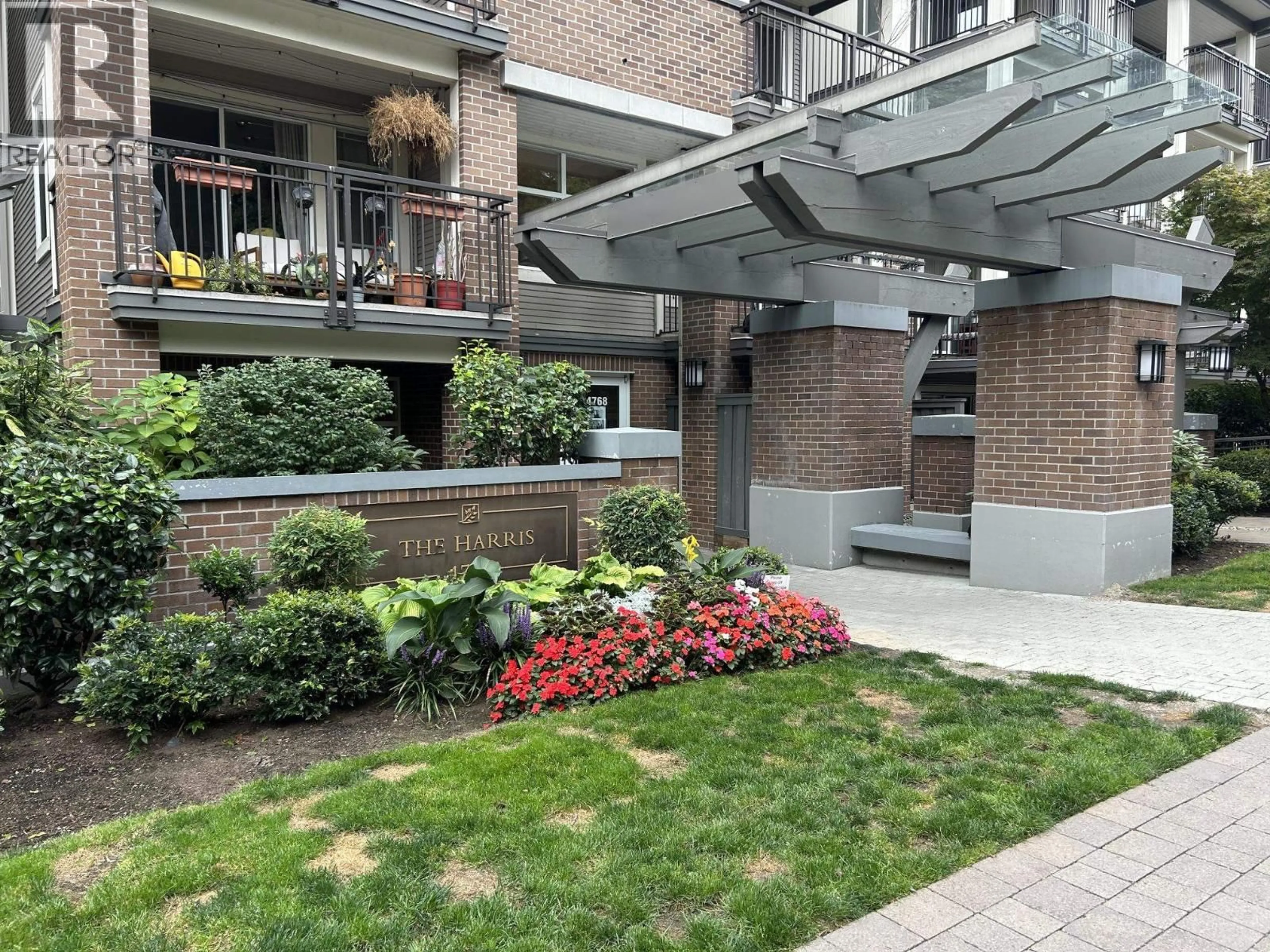 Patio, street for 205 - 4768 BRENTWOOD DRIVE, Burnaby British Columbia V5C0C7