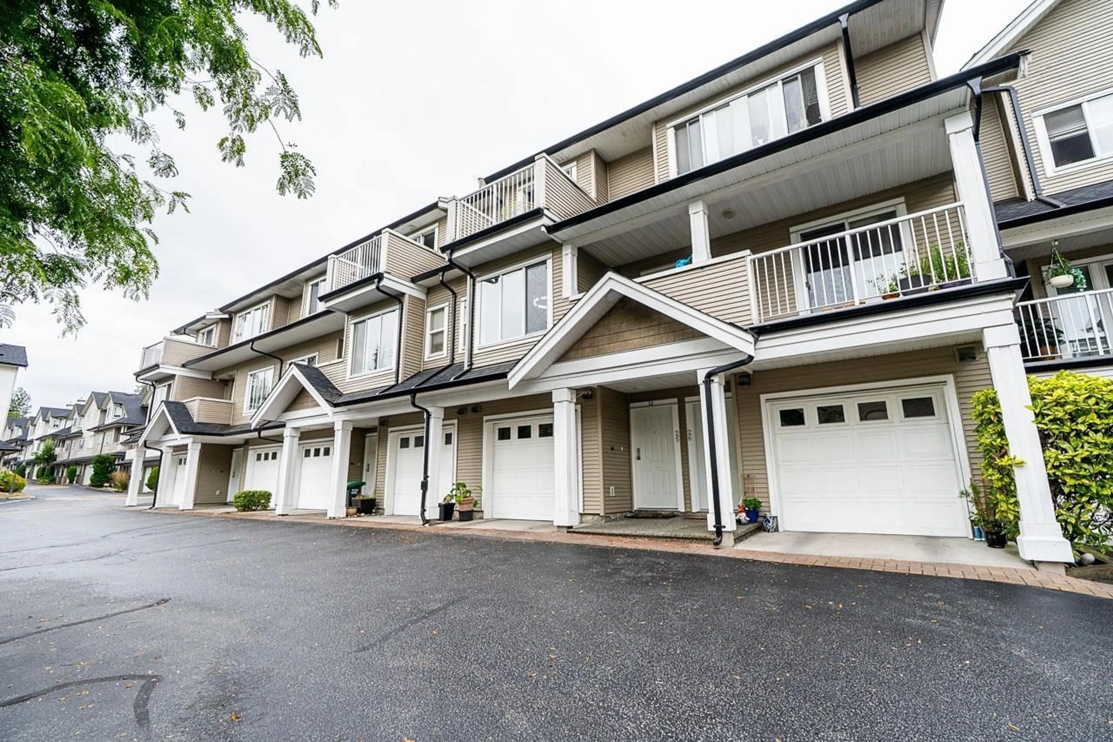 Patio, street for 25 - 20875 88 AVENUE, Langley British Columbia V1M3K1