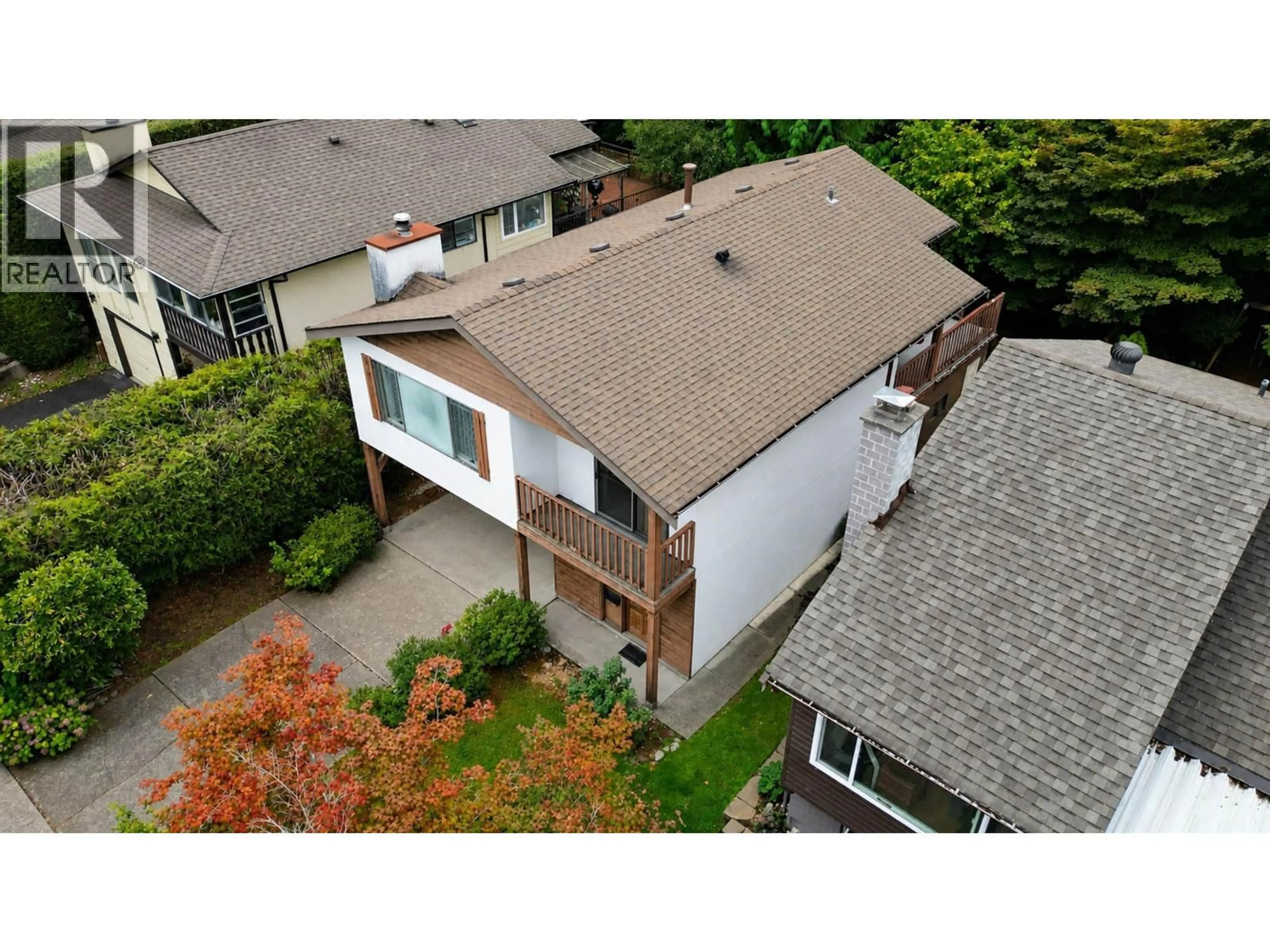 A pic from outside/outdoor area/front of a property/back of a property/a pic from drone, unknown for 3232 SALT SPRING AVENUE, Coquitlam British Columbia V3E1E9