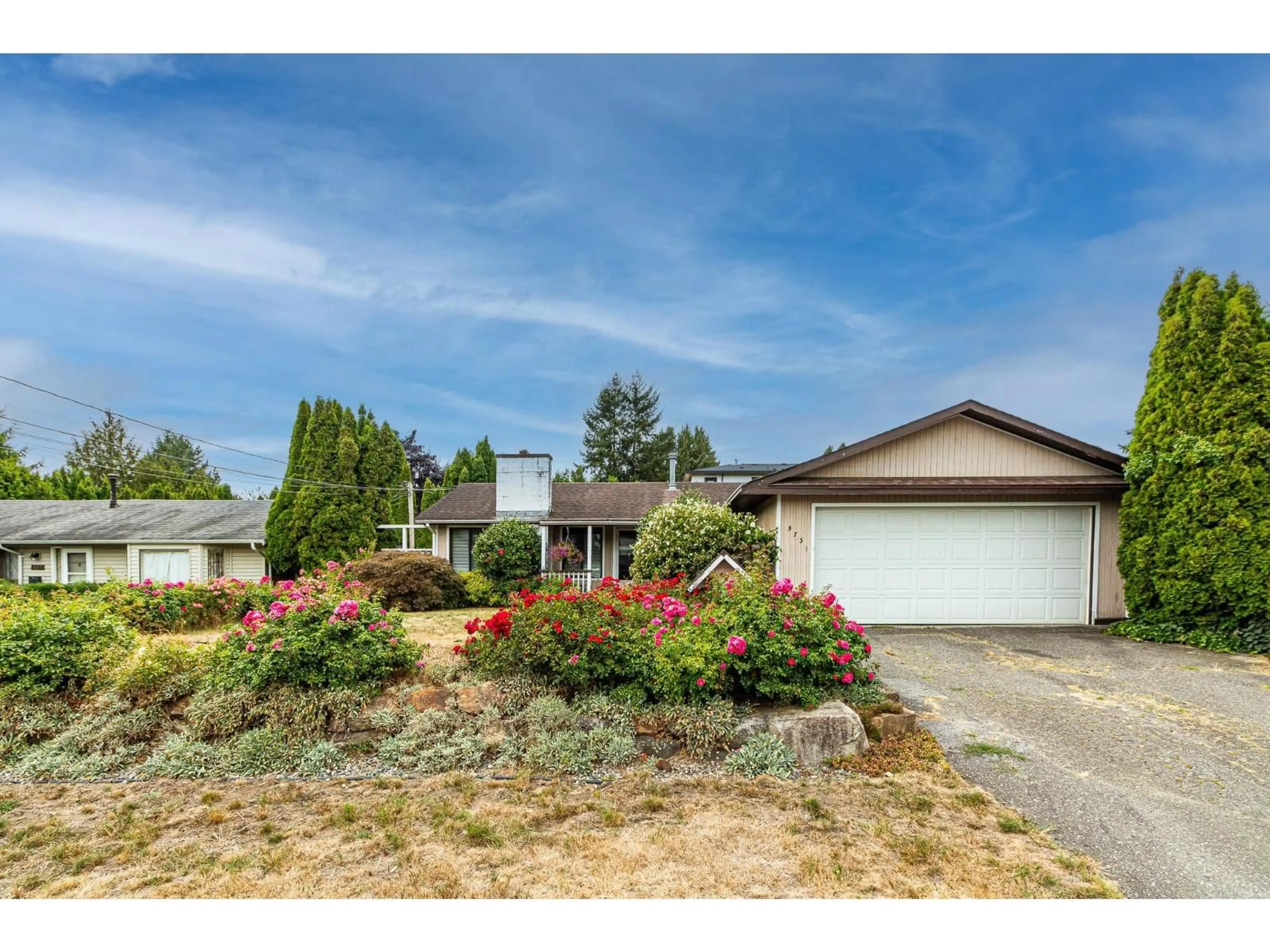 A pic from outside/outdoor area/front of a property/back of a property/a pic from drone, street for 5731 172B STREET, Surrey British Columbia V3S5A6