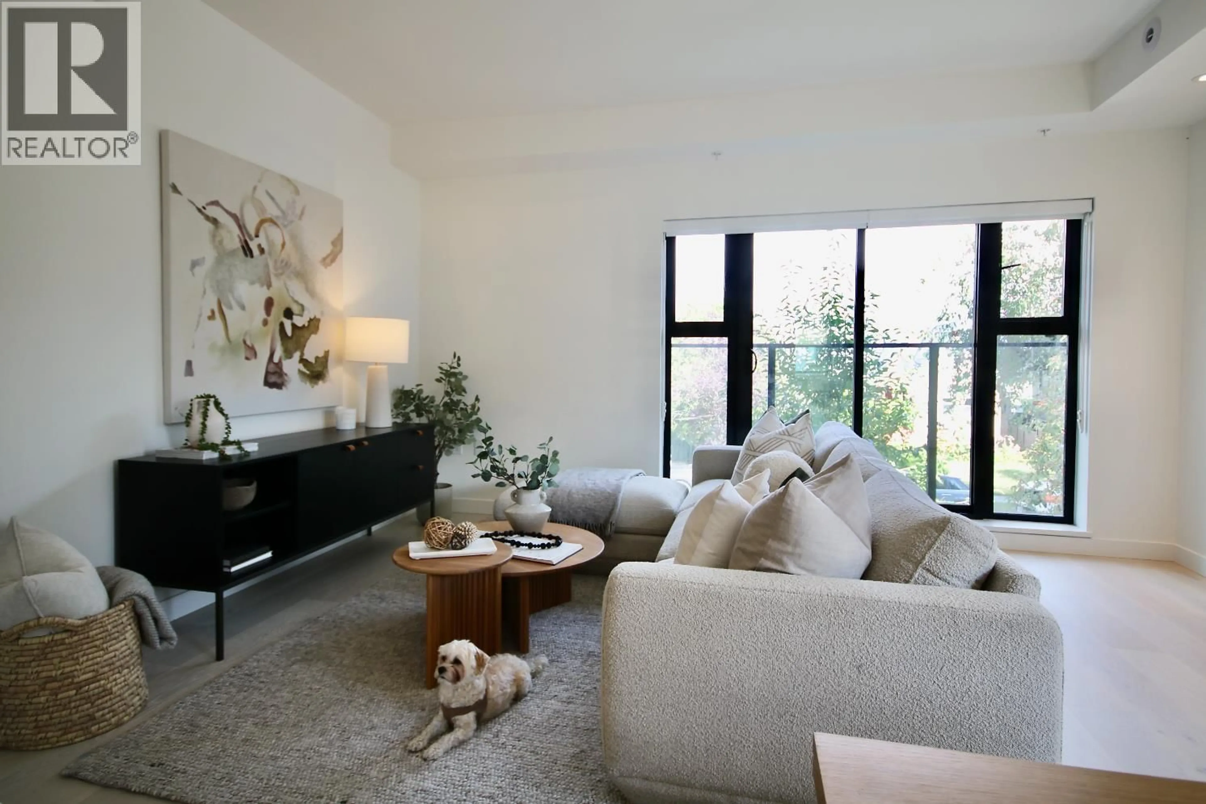 Living room with furniture, unknown for 74 - 570 28TH AVENUE, Vancouver British Columbia V5Z2H1