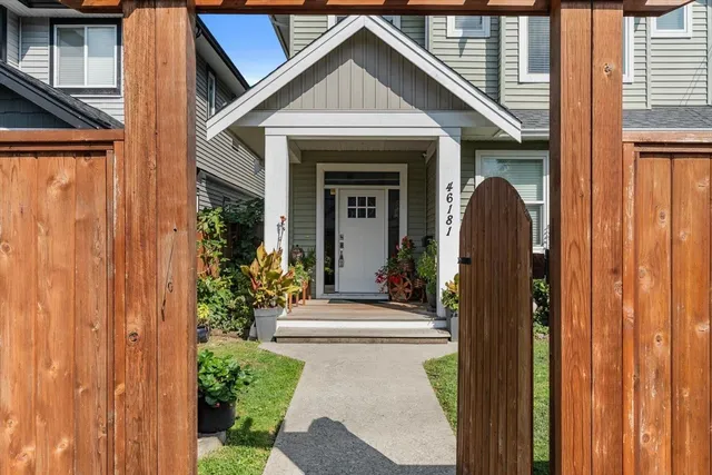 46181 SECOND AVENUE, Chilliwack 2