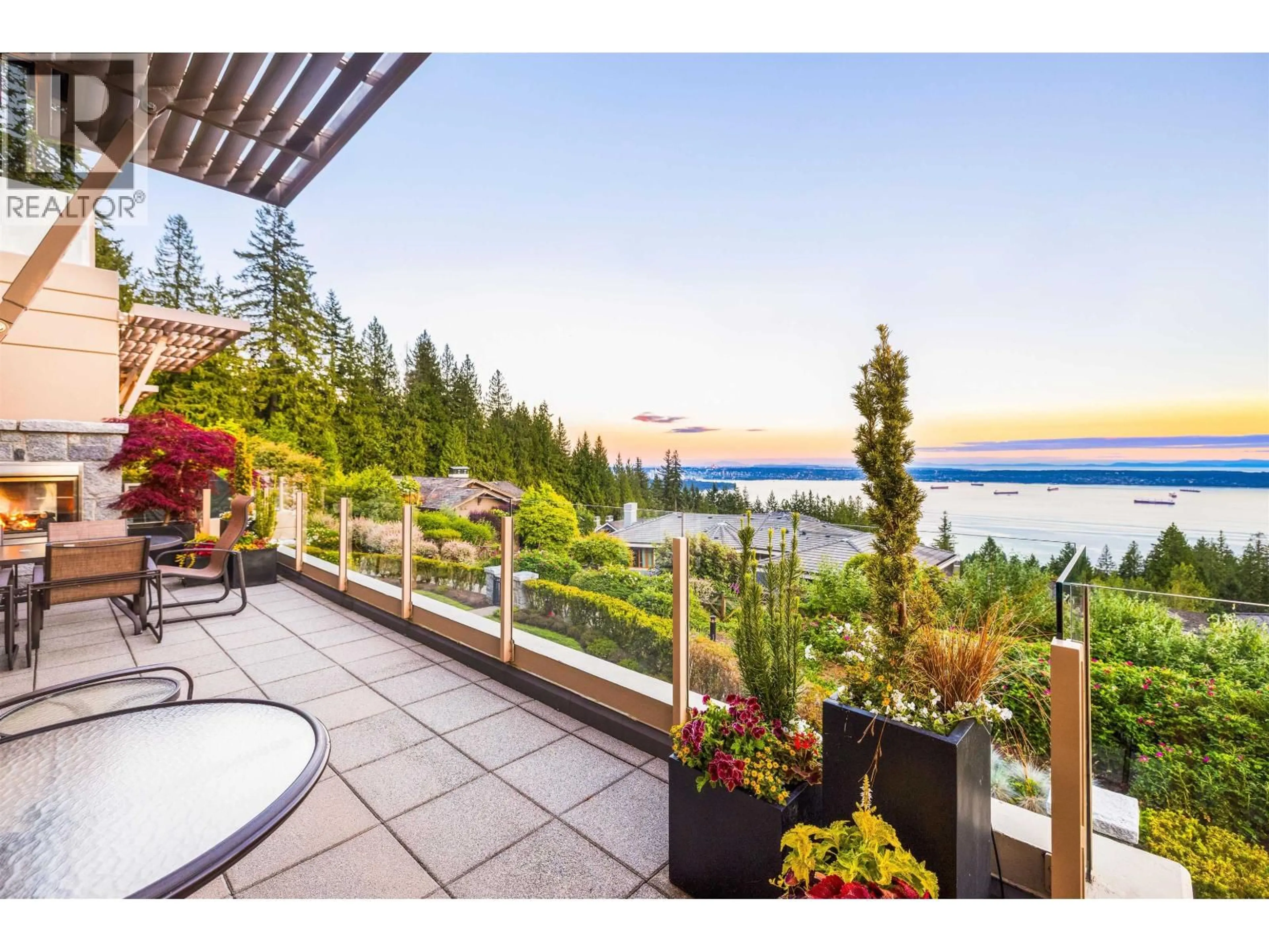 Patio, water/lake/river/ocean view for 101 - 2535 GARDEN COURT, West Vancouver British Columbia V7S0A1
