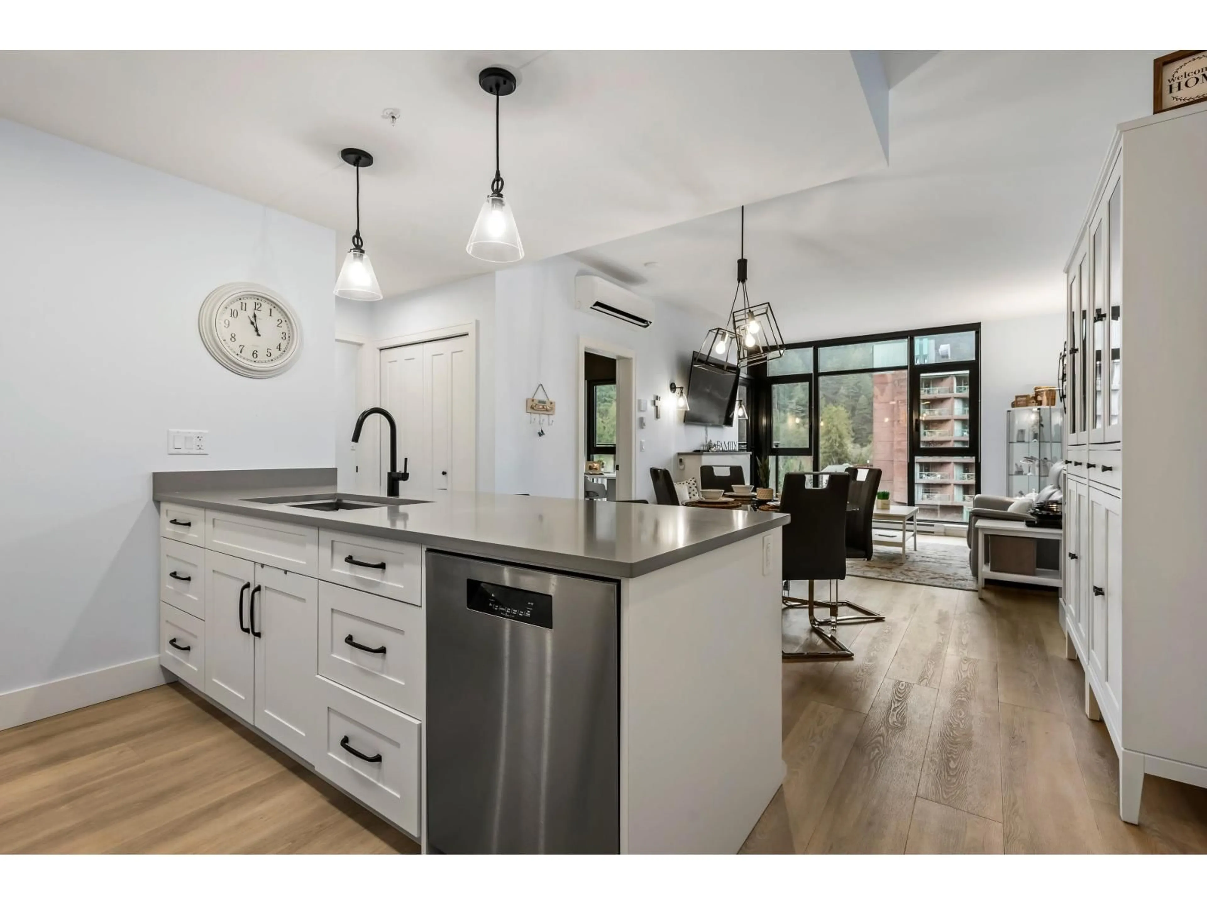 Open concept kitchen, unknown for 608 - 120 ESPLANADE AVENUE, Harrison Hot Springs British Columbia V0M1K0