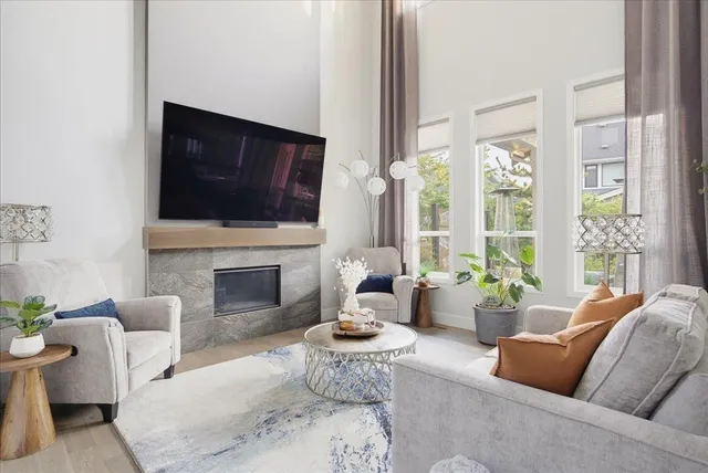 16702 EDGEWOOD DRIVE, Surrey 5