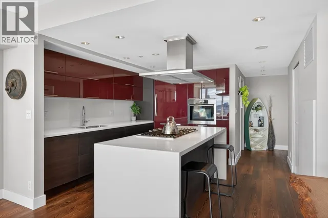 2503 - 8 SMITHE MEWS, Vancouver 3