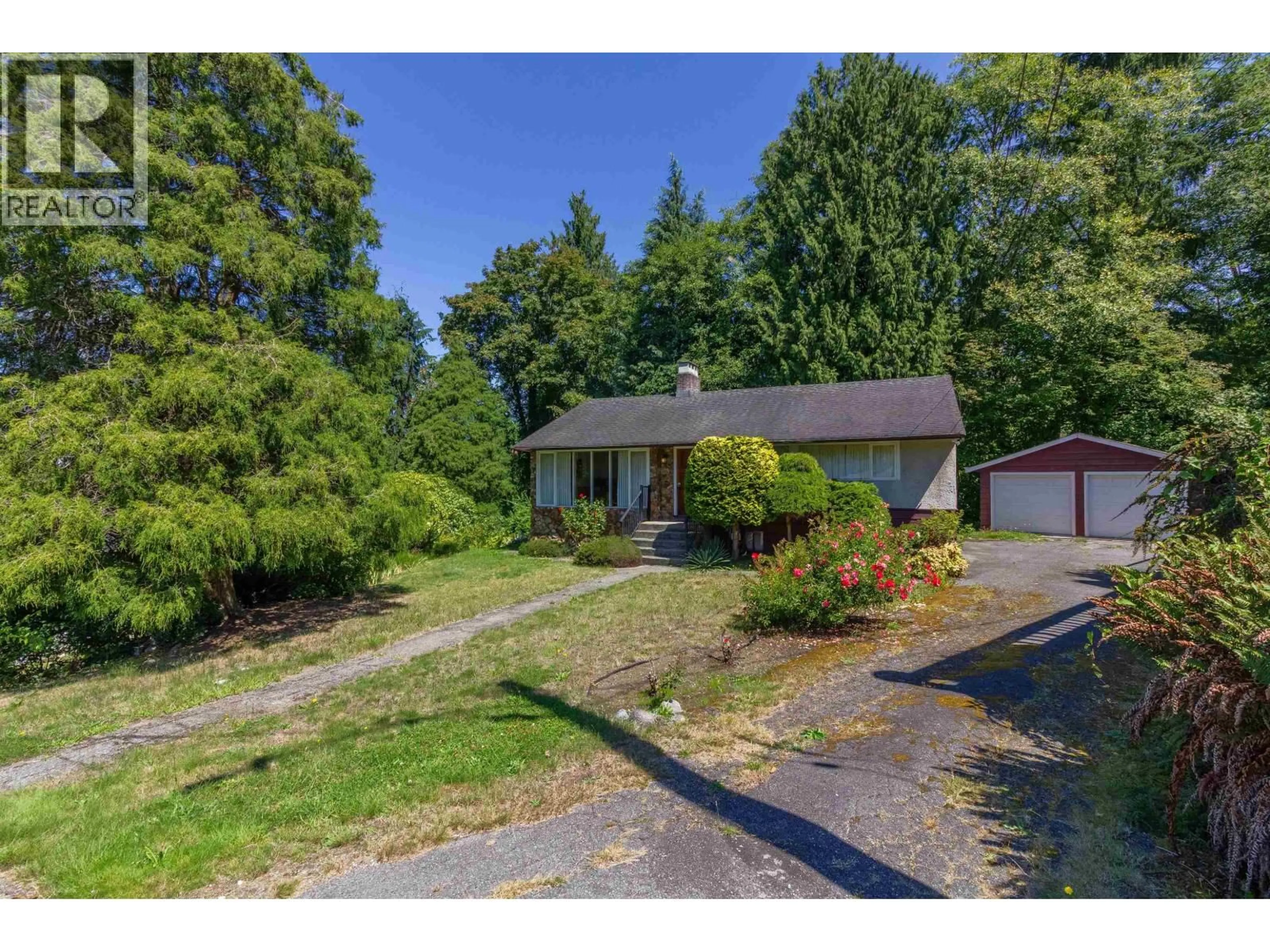 A pic from outside/outdoor area/front of a property/back of a property/a pic from drone, street for 446 NORTHCLIFFE CRESCENT, Burnaby British Columbia V5A1A1