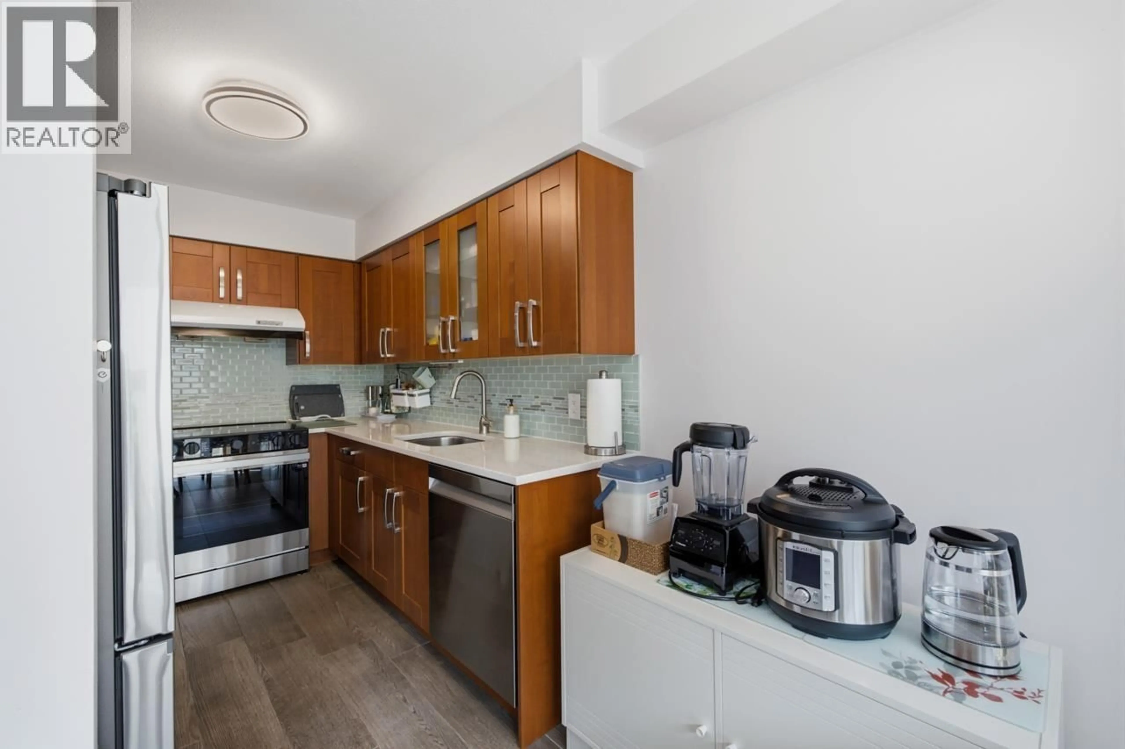 Standard kitchen, ceramic/tile floor for 38 - 7691 MOFFATT ROAD, Richmond British Columbia V6Y1X9