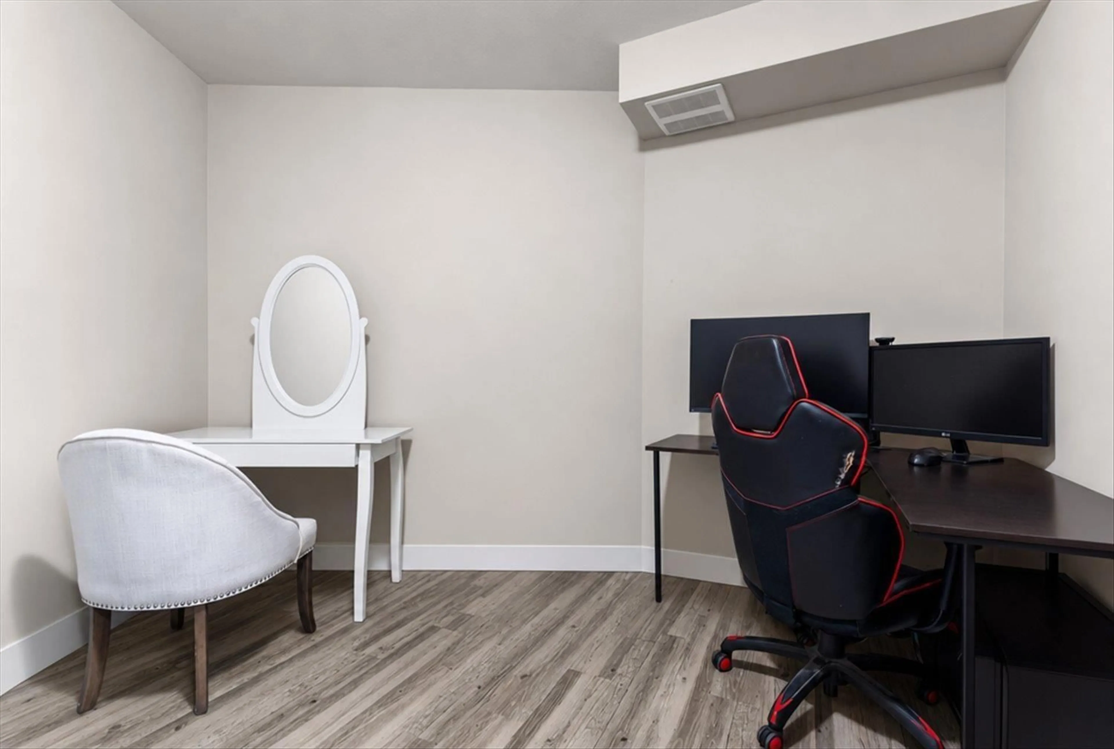 A pic of a room for 424 - 2565 CAMPBELL AVENUE, Abbotsford British Columbia V2S0E3