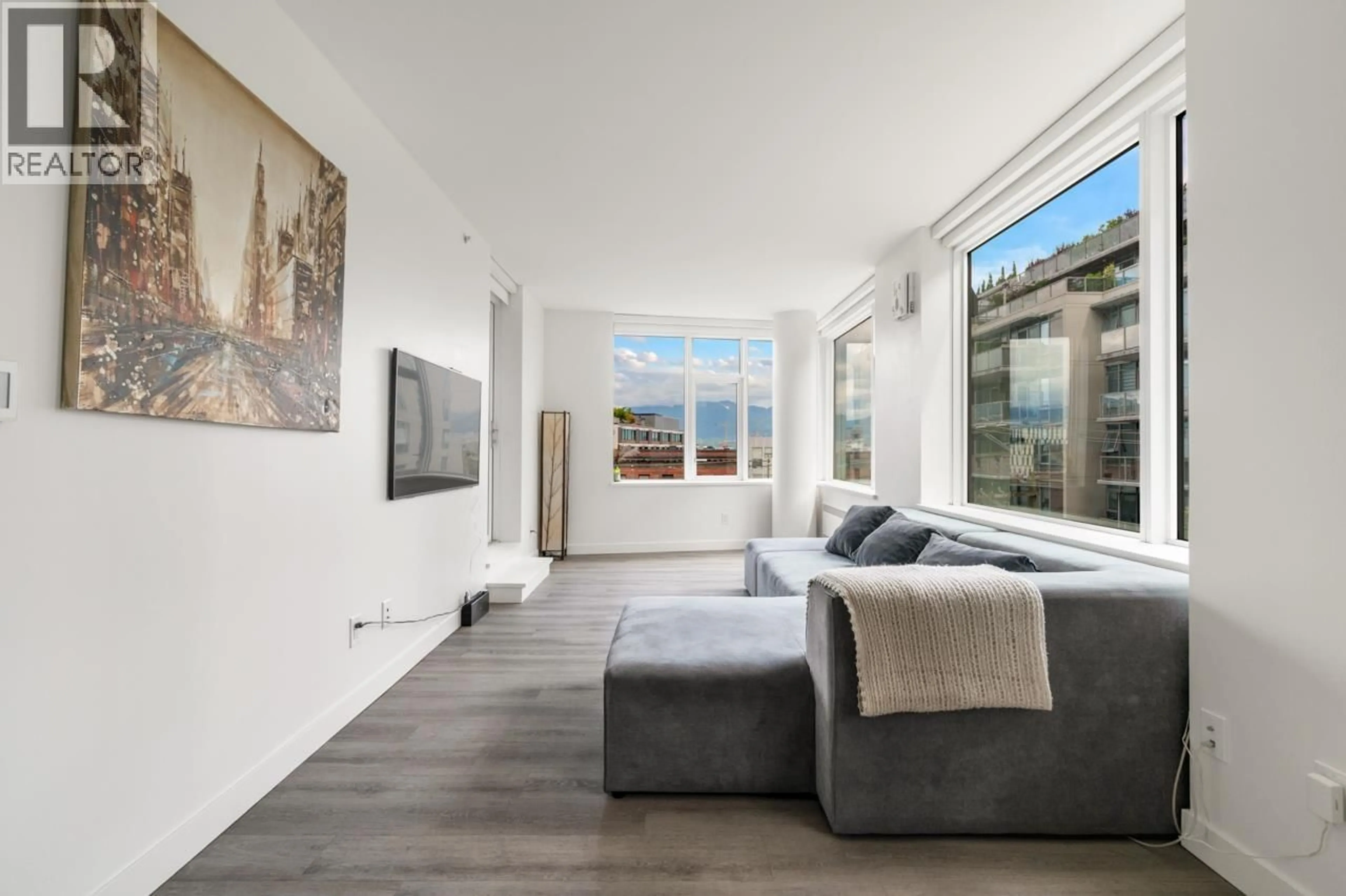 Living room with furniture, unknown for 406 - 209 7TH AVENUE, Vancouver British Columbia V5T0H3