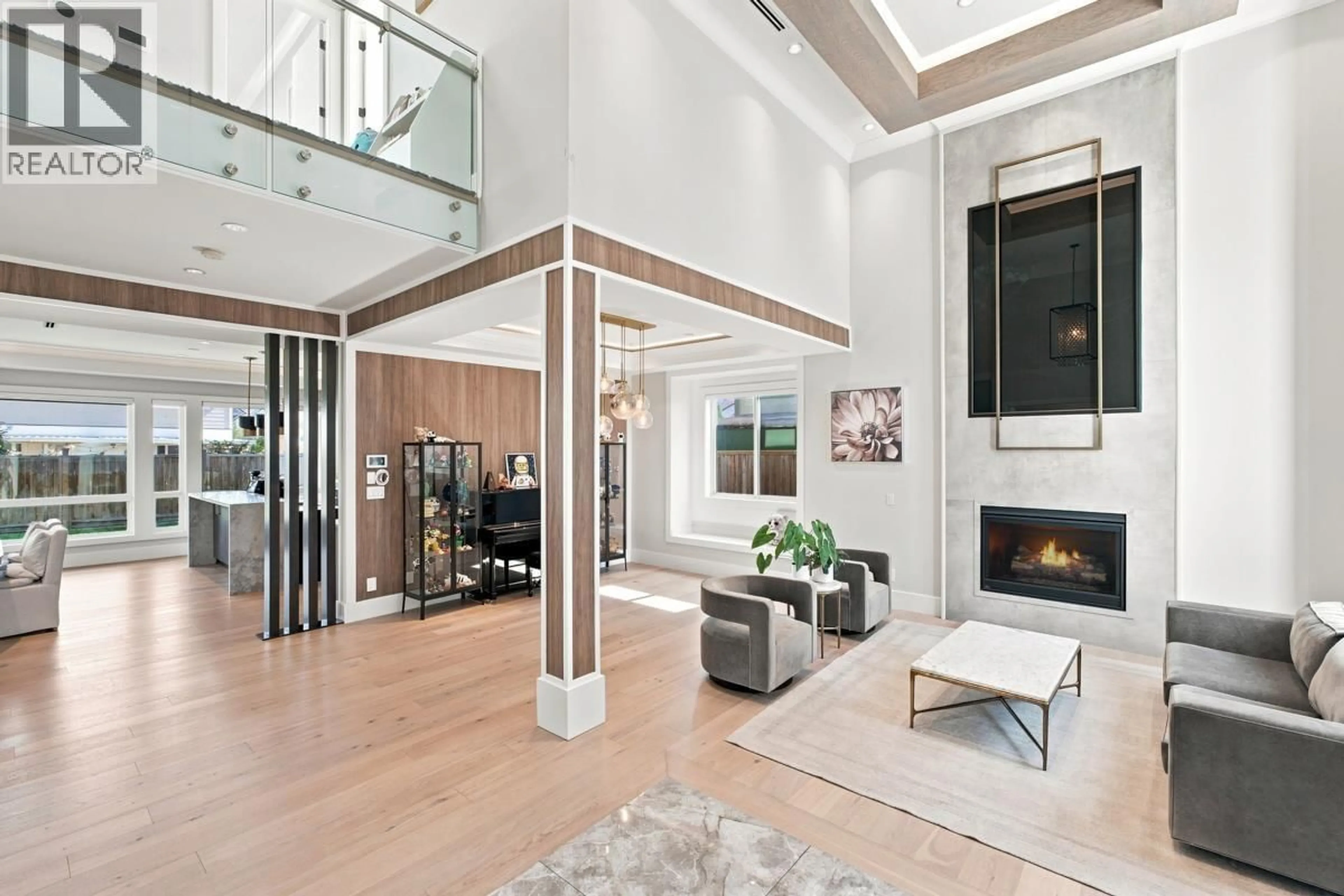Indoor foyer for 10600 TREPASSEY DRIVE, Richmond British Columbia V7E4K7