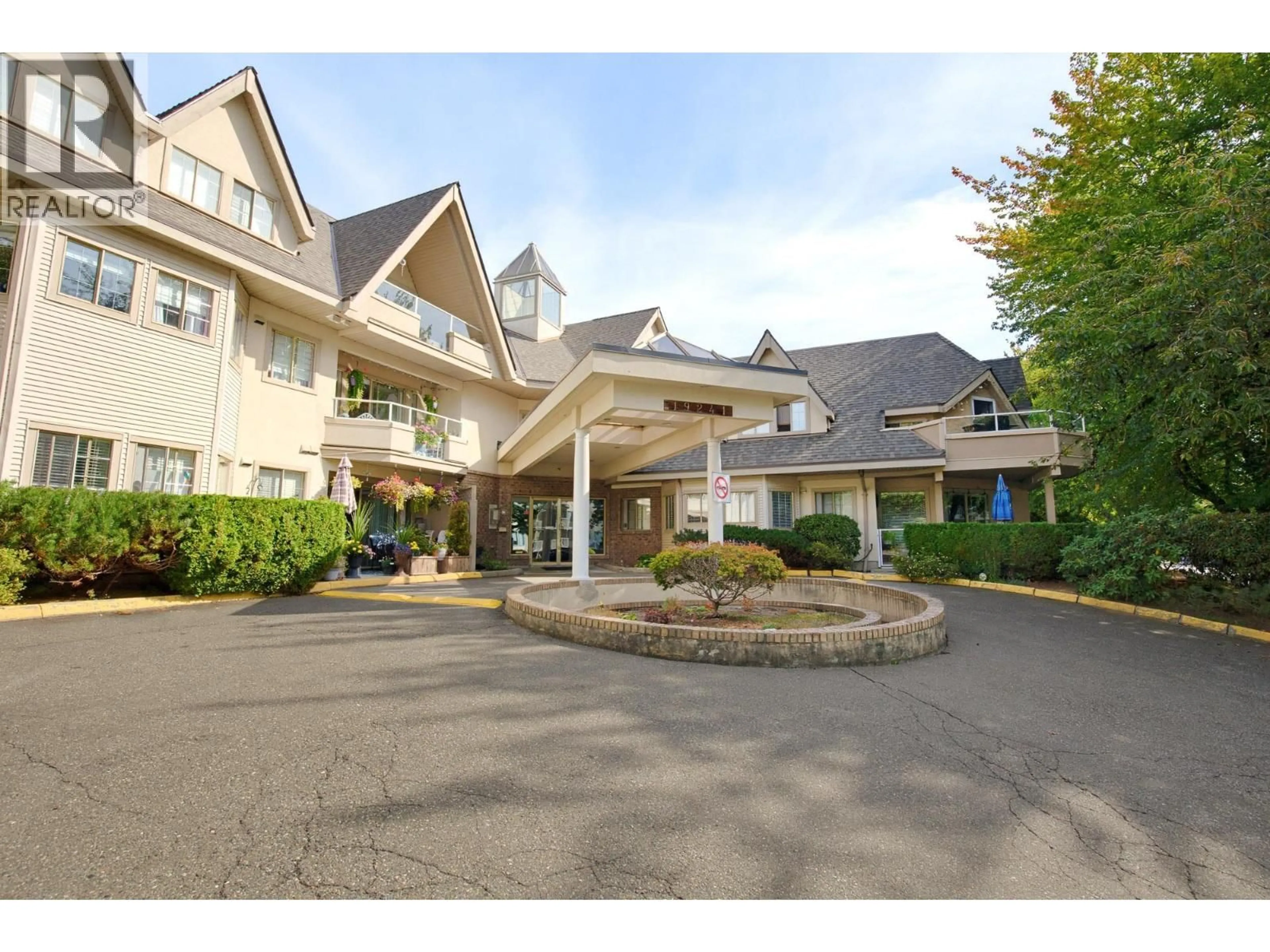 Indoor foyer for 107 - 19241 FORD ROAD, Pitt Meadows British Columbia V3Y2N4