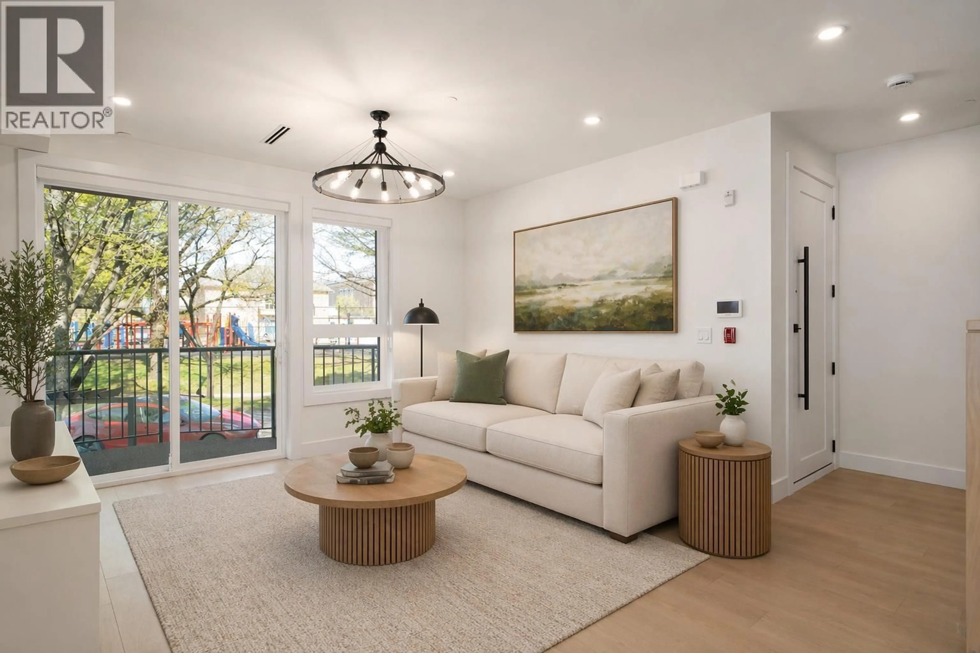Living room with furniture, unknown for 4830 DUCHESS STREET, Vancouver British Columbia V5R3L6