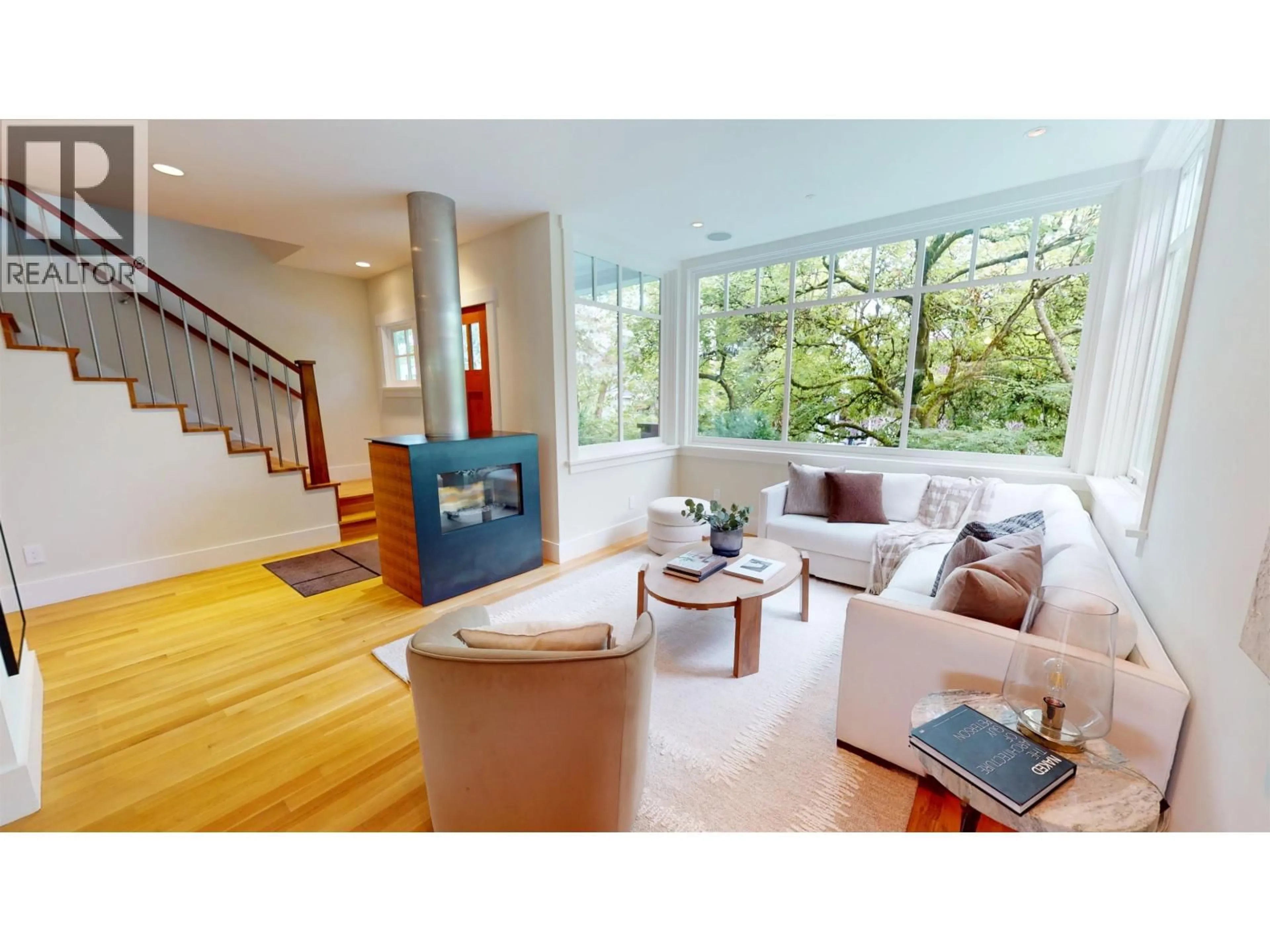 Living room with furniture, unknown for 456 AUBREY PLACE, Vancouver British Columbia V5V2T6