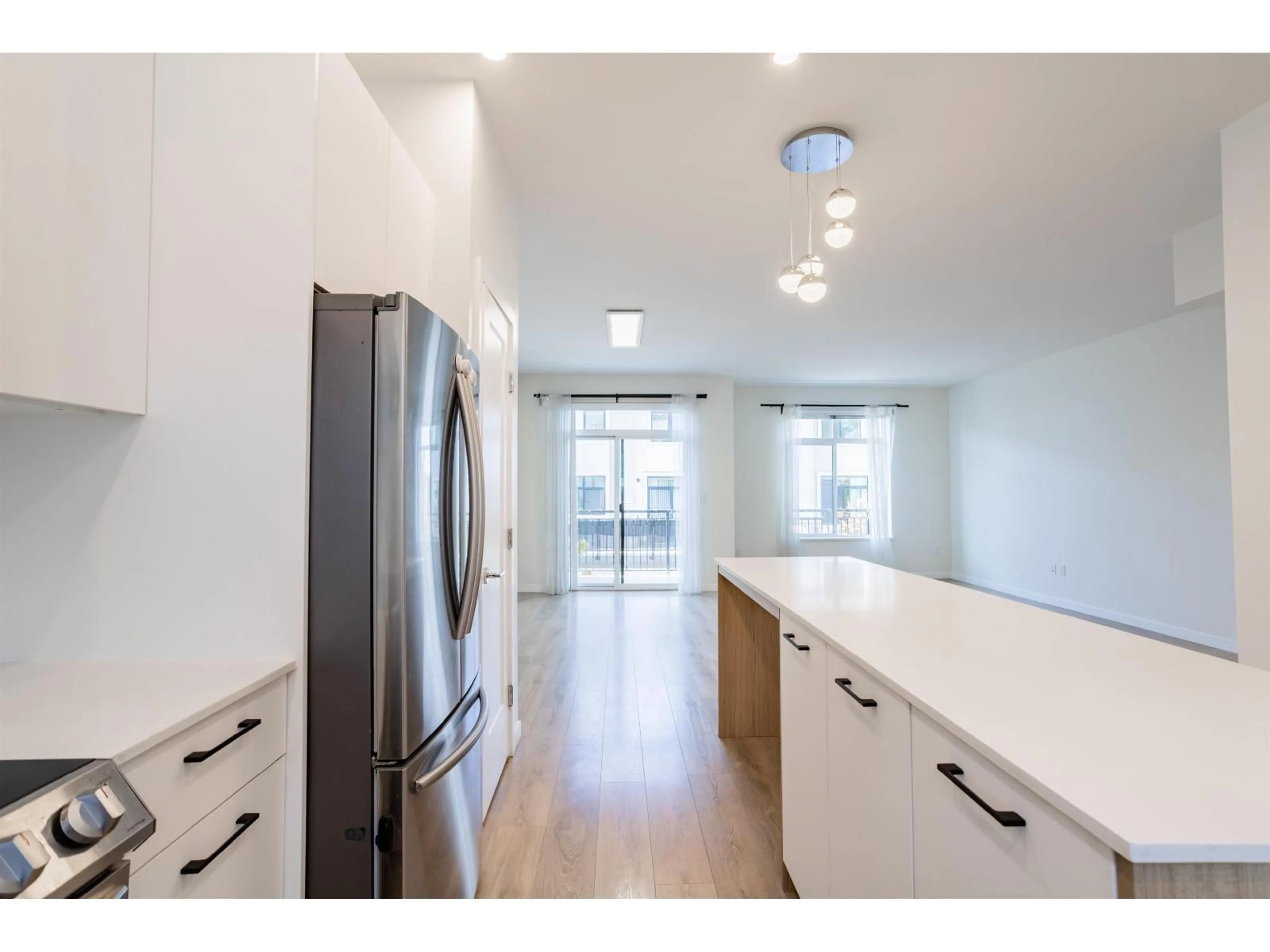 Open concept kitchen, unknown for 33 - 15235 SITKA DRIVE, Surrey British Columbia V3S0A9