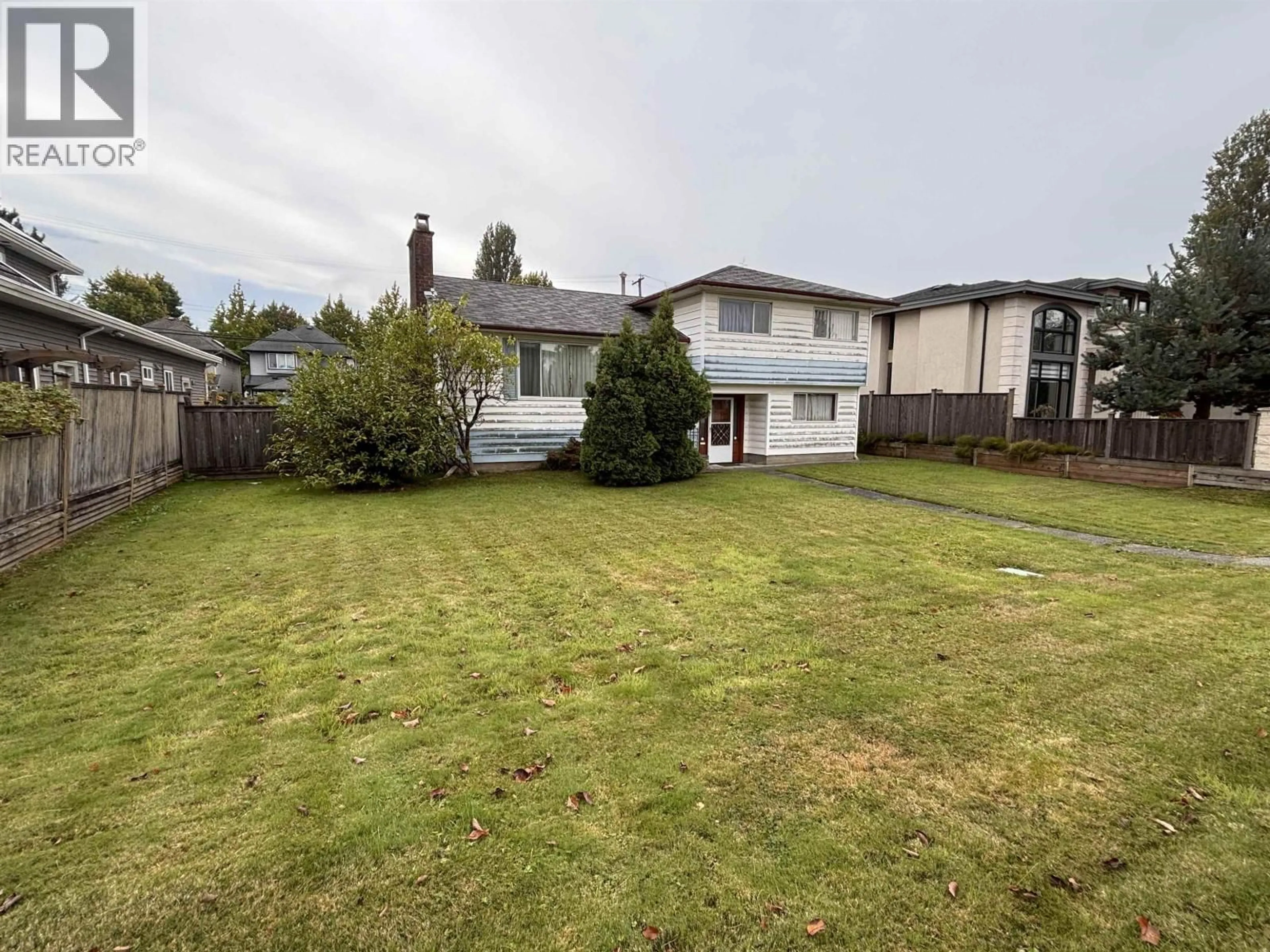 A pic from outside/outdoor area/front of a property/back of a property/a pic from drone, street for 11260 SEATON ROAD, Richmond British Columbia V7A3G2