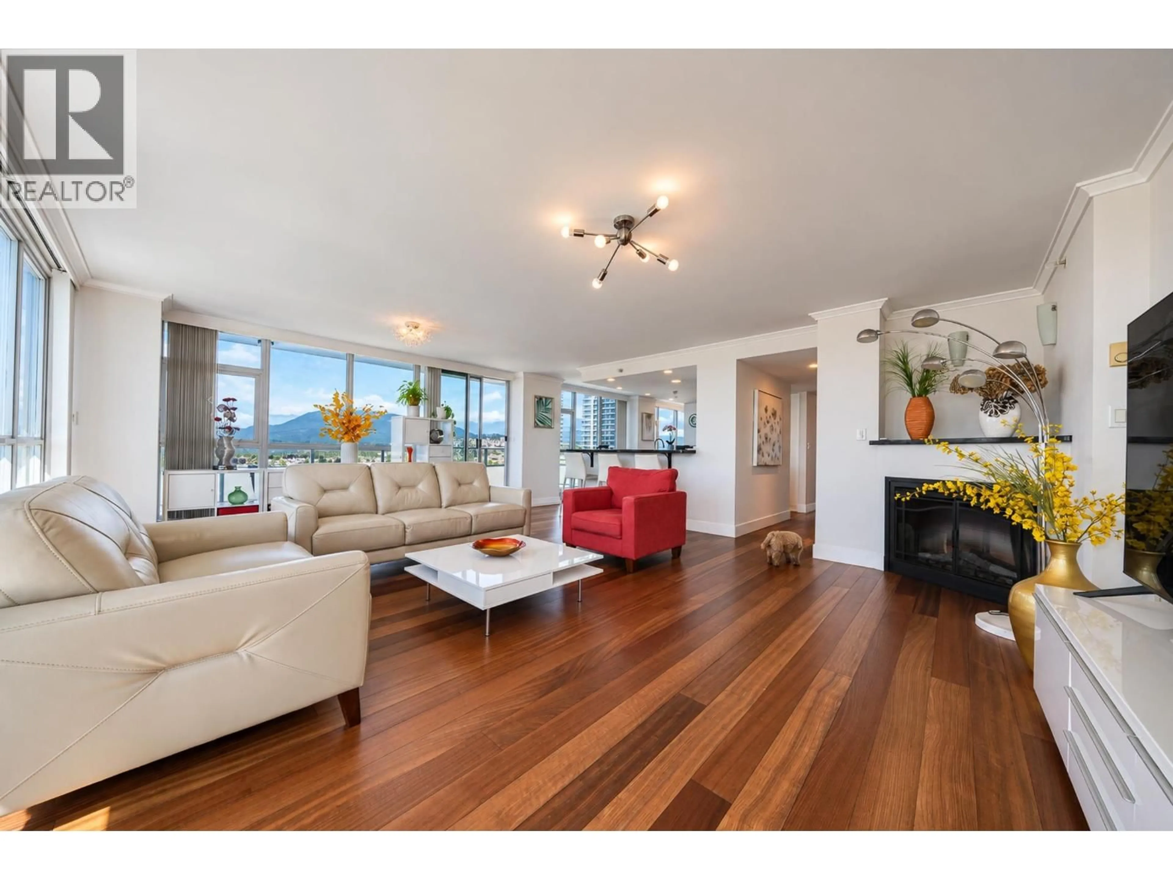 Living room with furniture, wood/laminate floor for 2701 - 4400 BUCHANAN STREET, Burnaby British Columbia V5C0E3