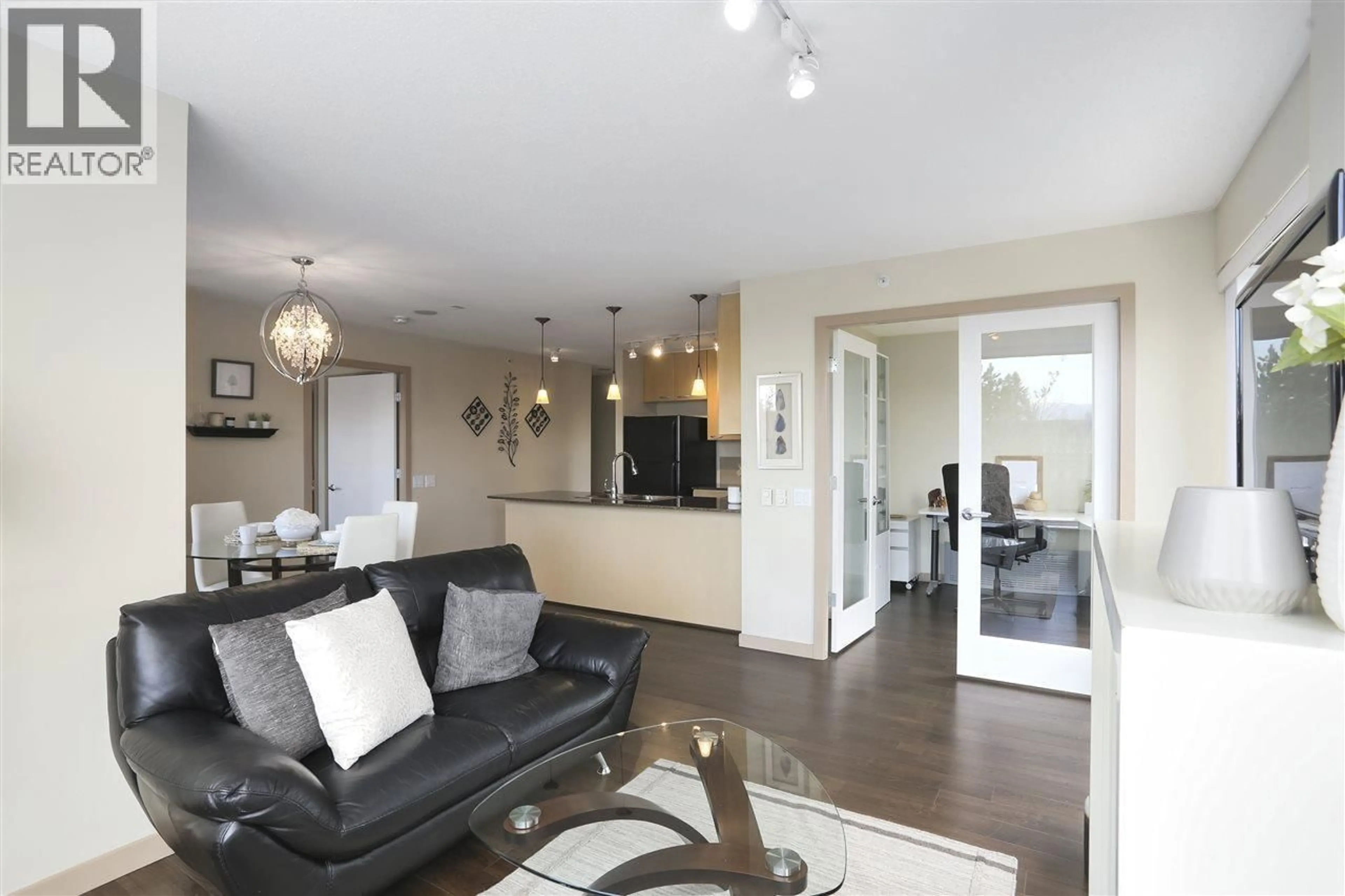 Living room with furniture, unknown for 203 - 7178 COLLIER STREET, Burnaby British Columbia V5E4N7