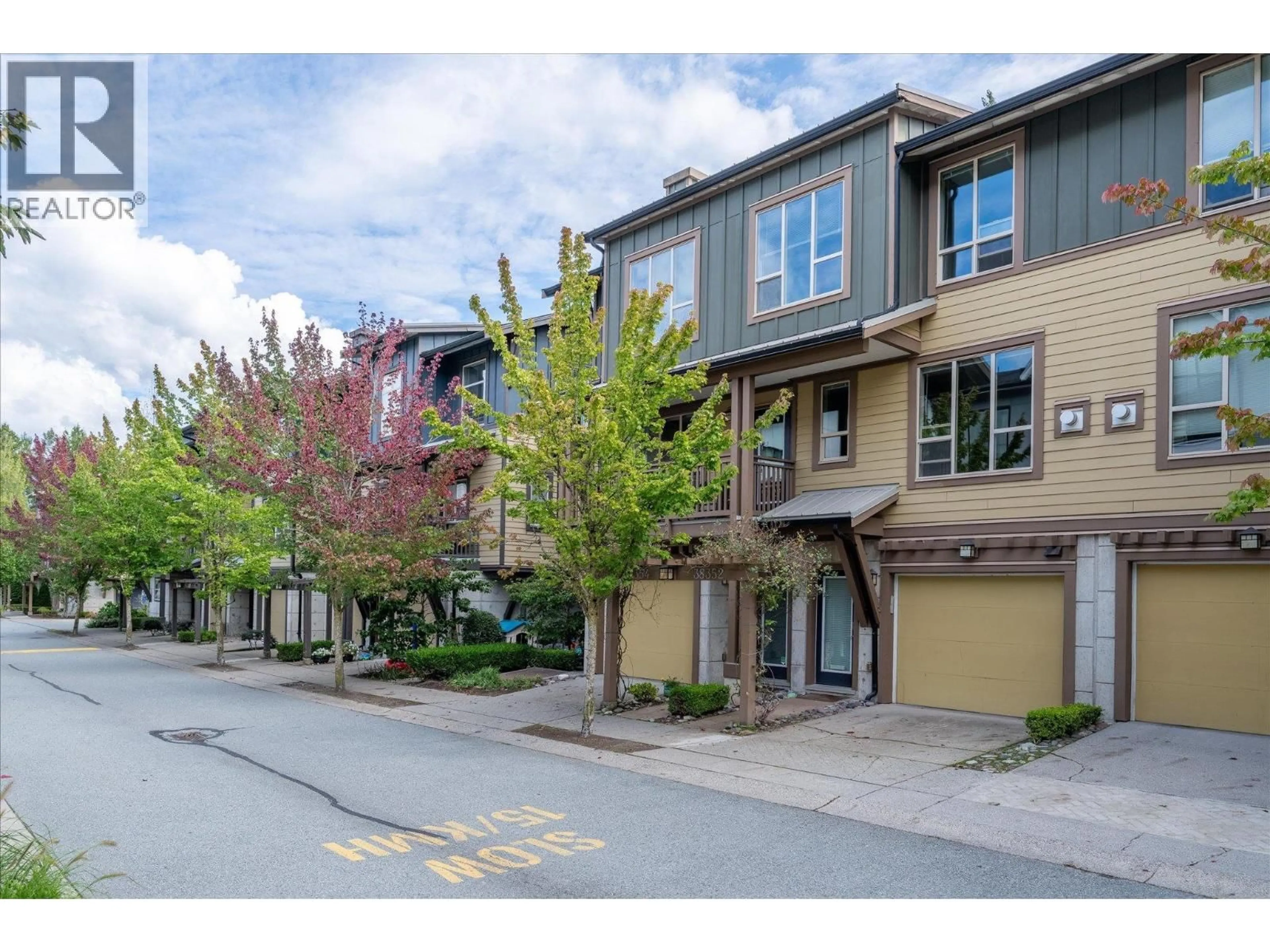 A pic from outside/outdoor area/front of a property/back of a property/a pic from drone, street for 38352 EAGLEWIND BOULEVARD, Squamish British Columbia V8B0R8