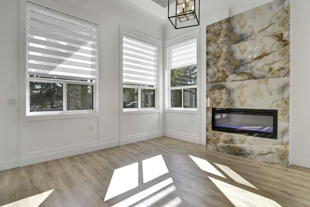 9053 ALEXANDRIA CRESCENT, Surrey 4