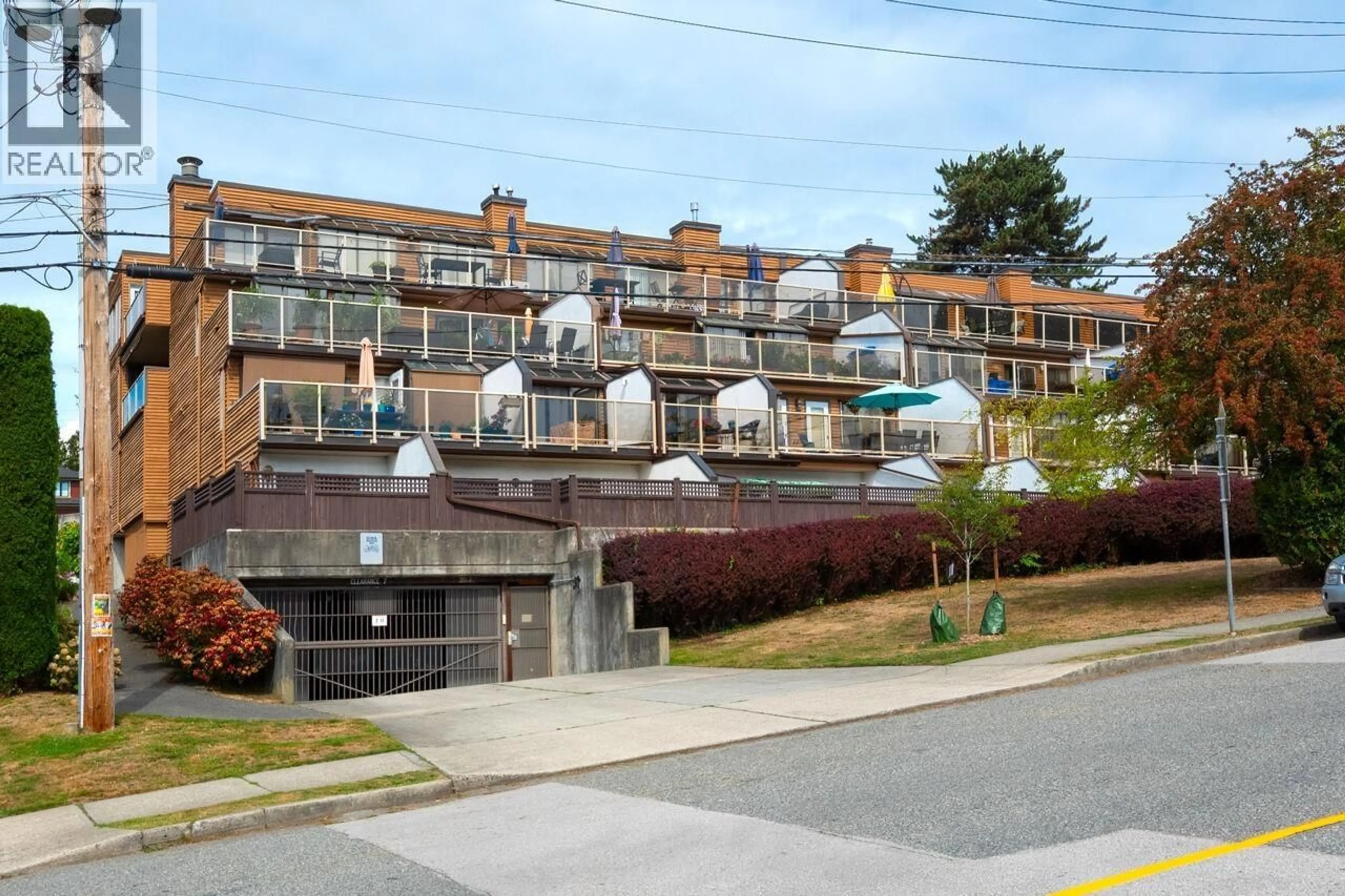 Patio, unknown for 104 - 812 MILTON STREET, New Westminster British Columbia V3M1N2
