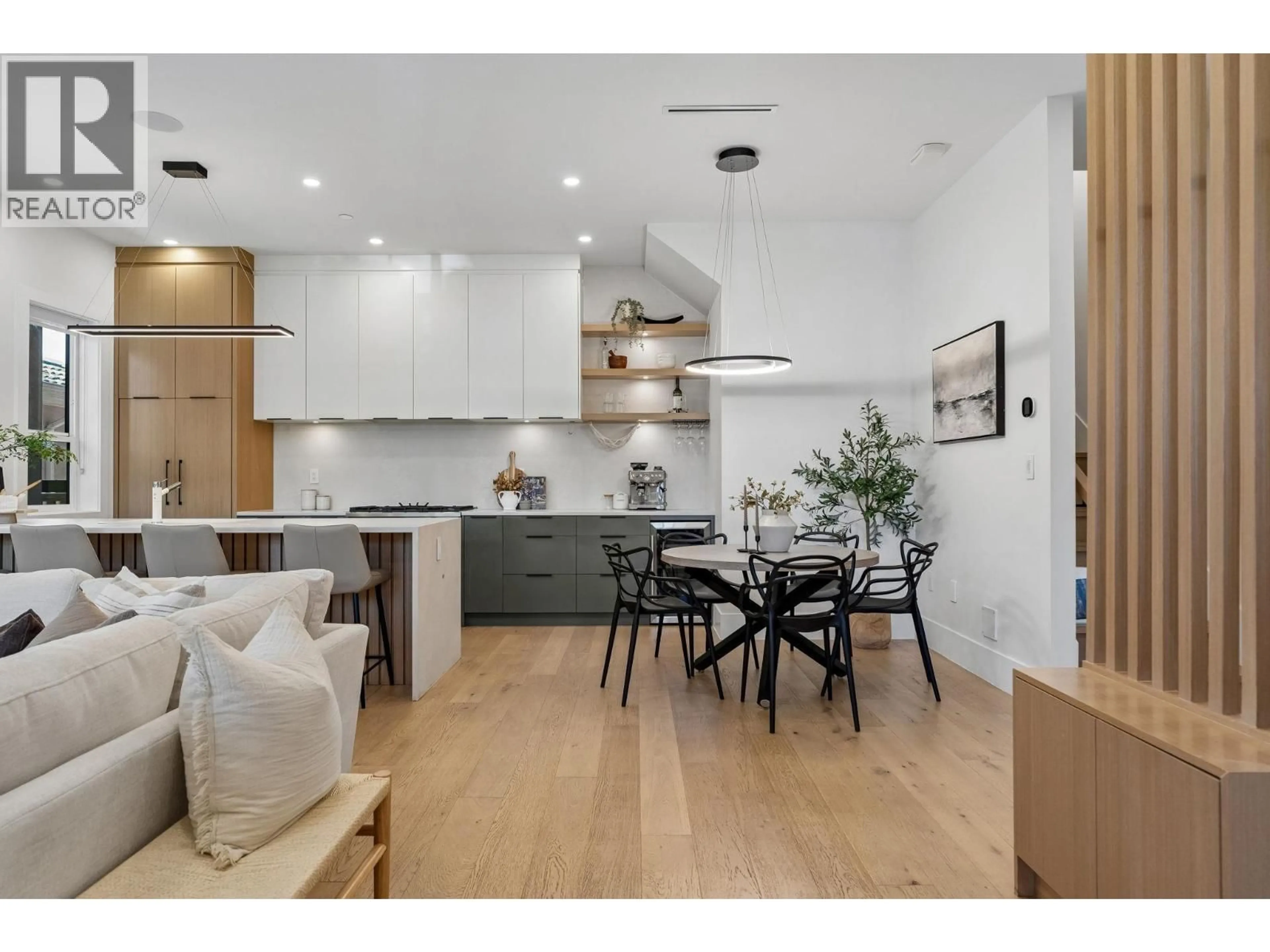 Open concept kitchen, wood/laminate floor for 1234 19TH AVENUE, Vancouver British Columbia V5V1L3