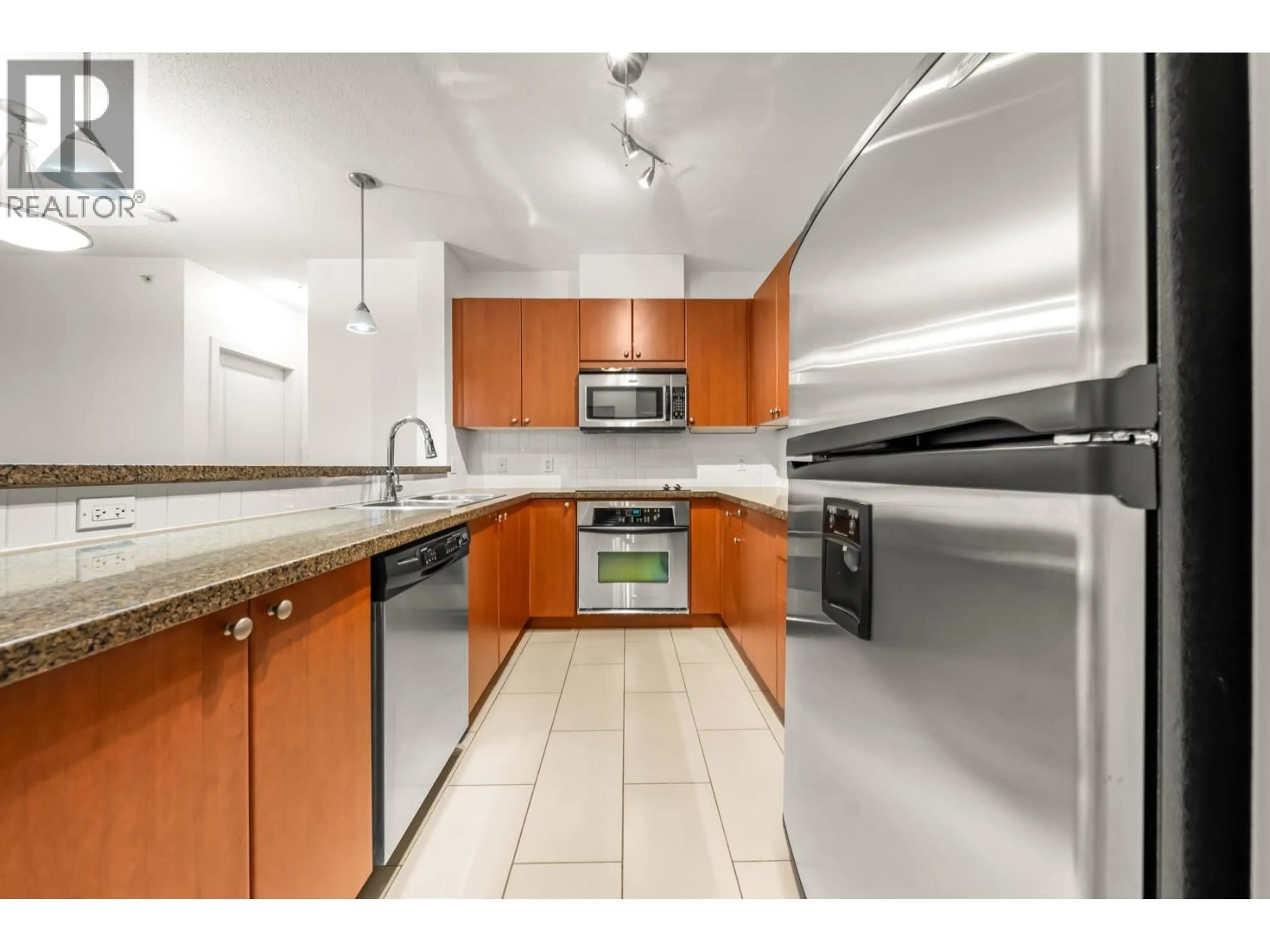 Standard kitchen, unknown for 402 - 11 E ROYAL AVENUE, New Westminster British Columbia V3L0A8