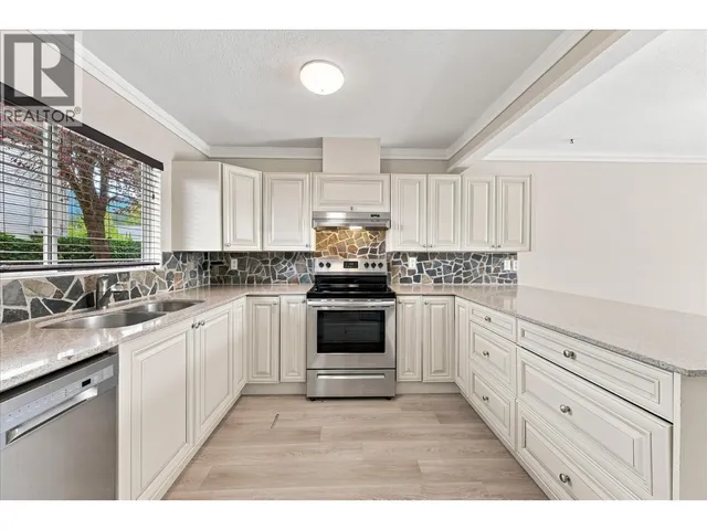 2 - 40327 DIAMOND HEAD ROAD, Squamish 4