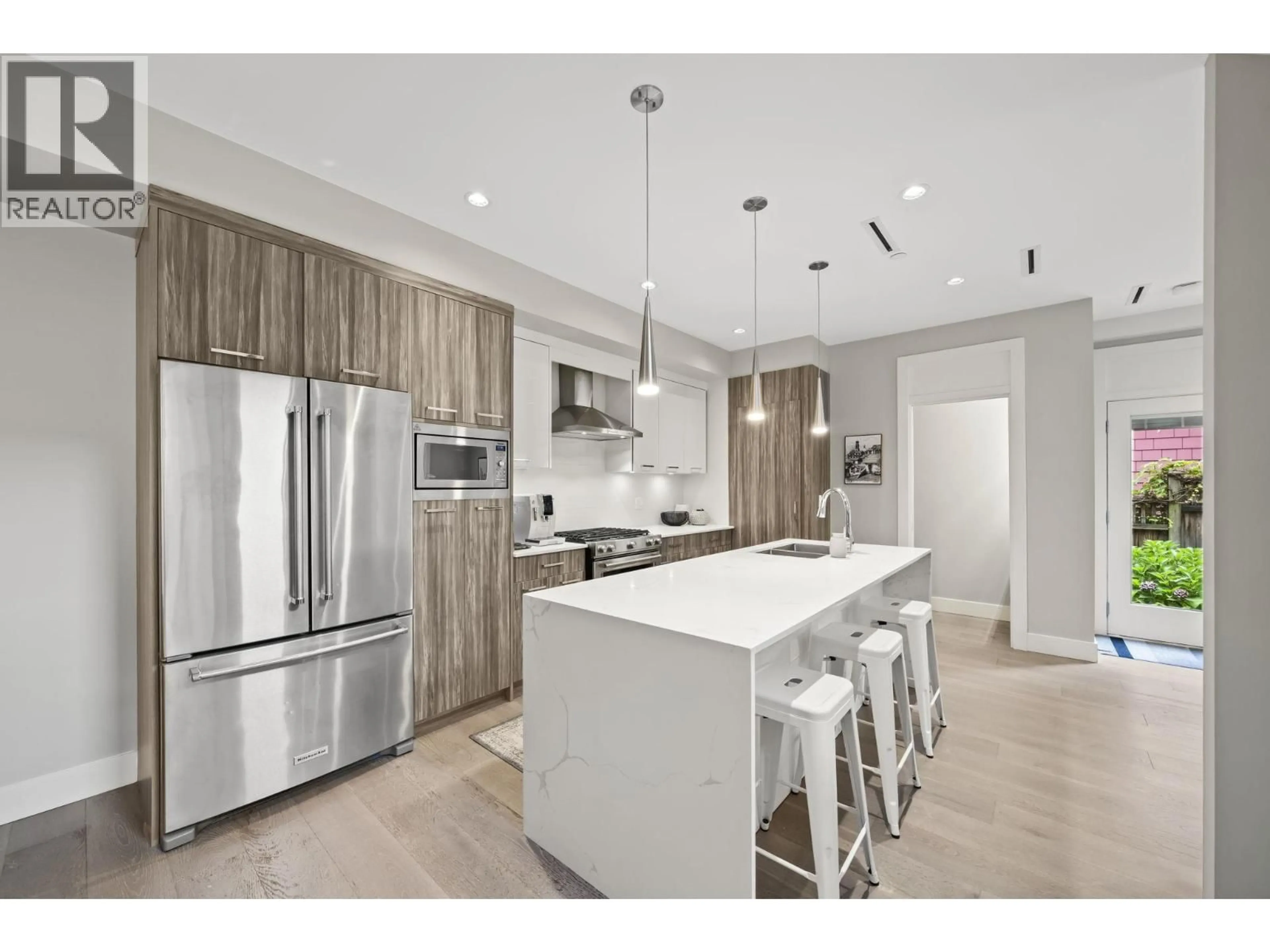 Open concept kitchen, unknown for 2 - 233 5TH STREET, North Vancouver British Columbia V7M1J9