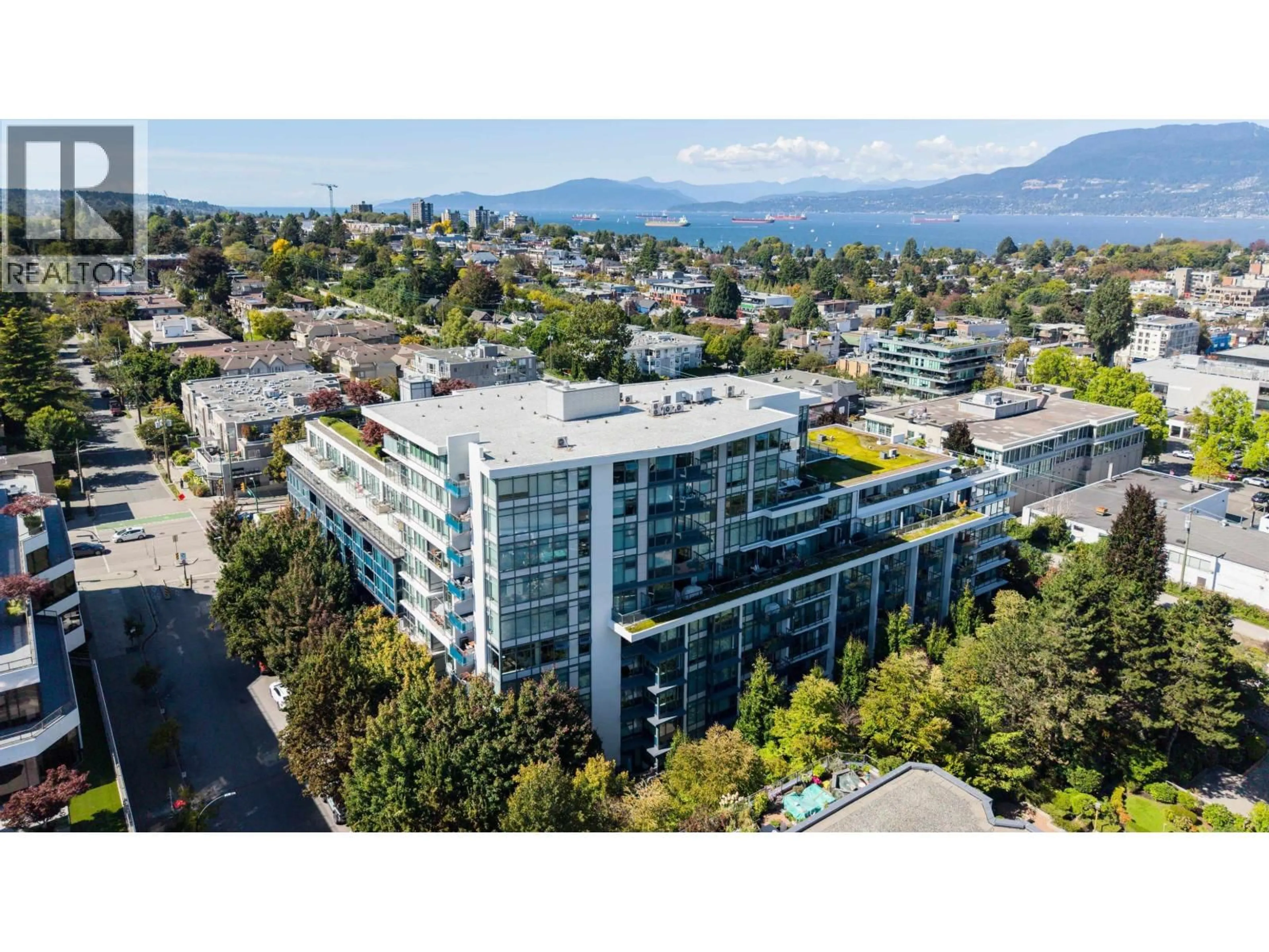 A pic from outside/outdoor area/front of a property/back of a property/a pic from drone, mountain view for 811 - 1777 7TH AVENUE, Vancouver British Columbia V6J0E5